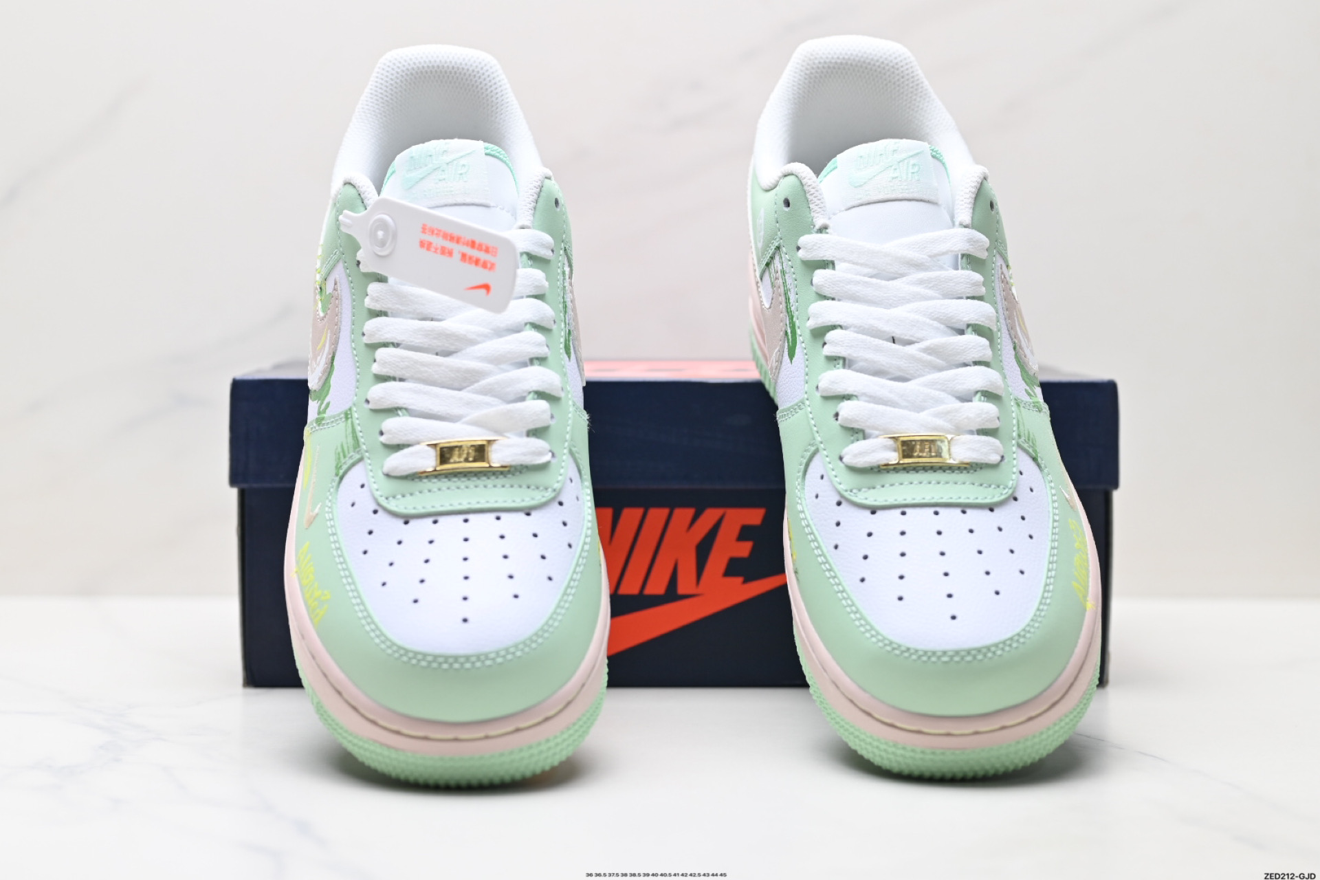 NIKE AIR FORCE 1‘07  DB3310-990