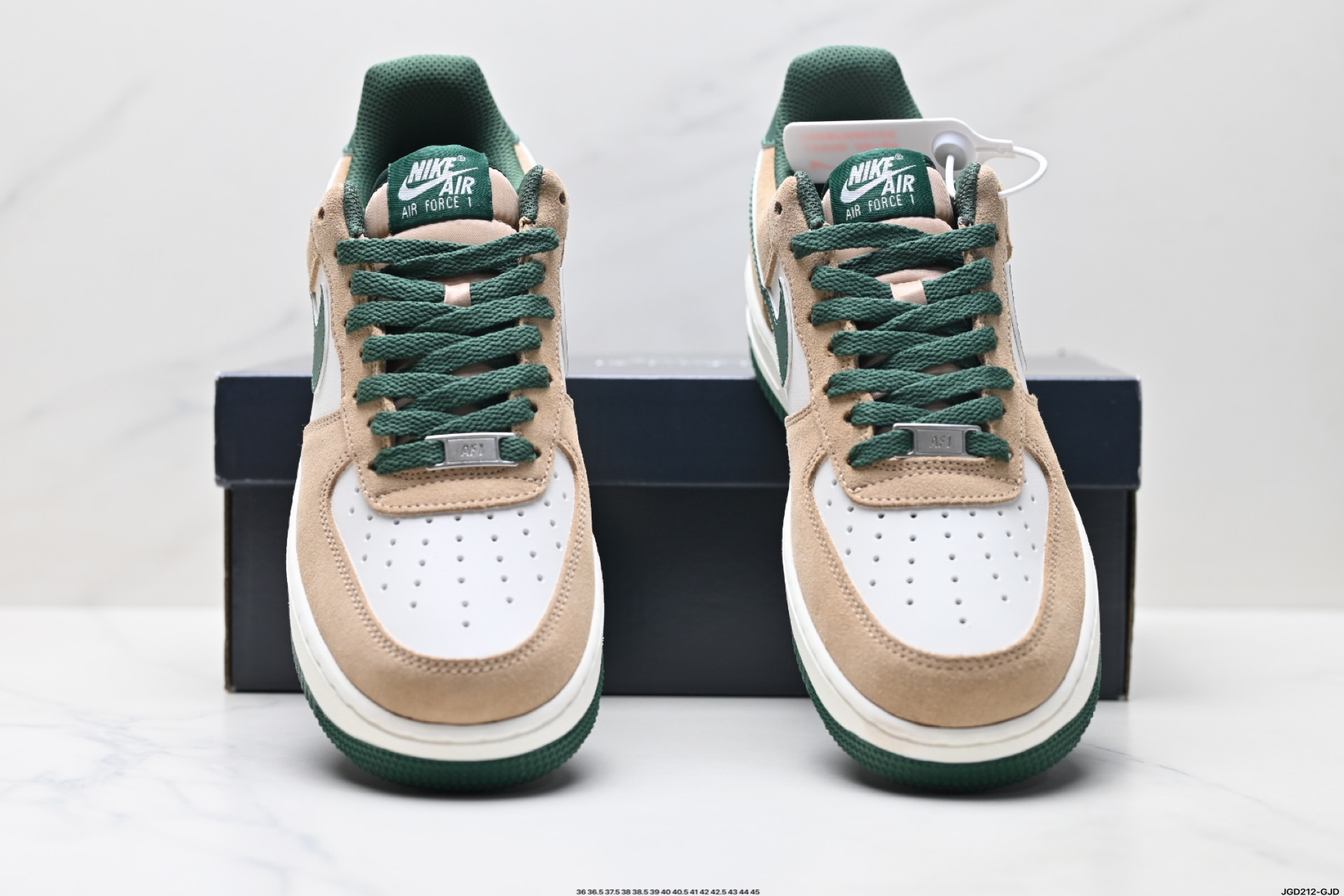 NIKE AIR FORCE 1‘07 LV8  FQ8714-203