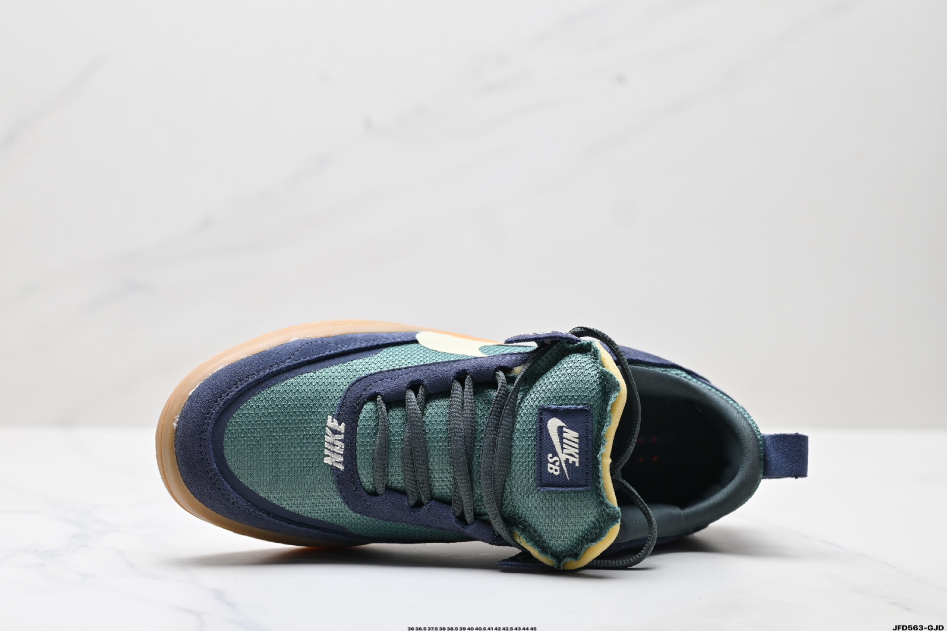 Nike SB DAY ONE 绒面革 网布皮革绒面 简约舒适革防滑减震耐磨透气 低帮 休闲鞋 FN4210-401