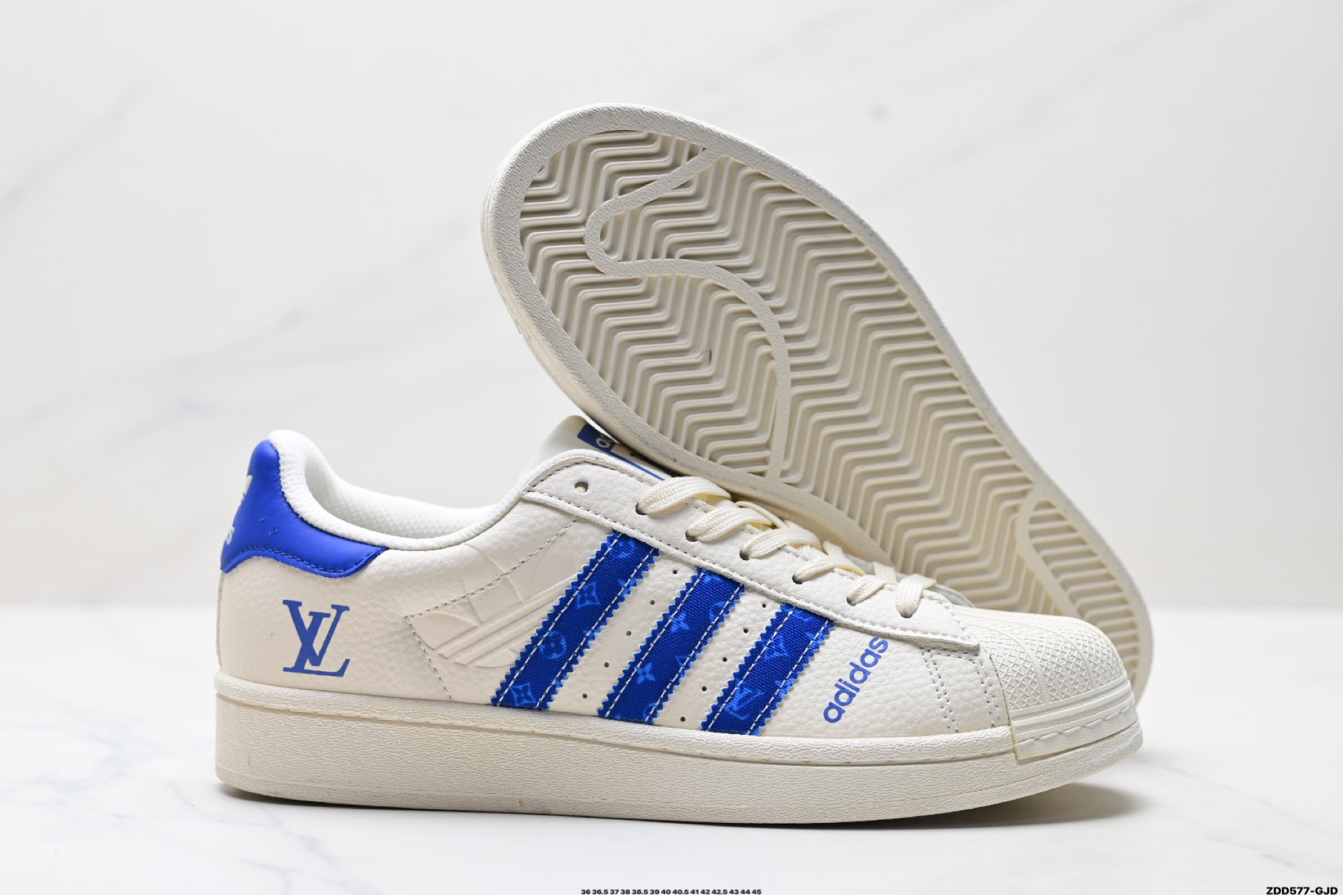 Adidas Originals Superstar 阿迪达斯 三叶草 贝壳头’DIY’系列低帮经典百搭休闲运动板鞋 AD0006 Adidas Originals Superstar 阿迪达斯 三叶草 贝壳头’DIY’系列低帮经典百搭休闲运动板鞋 AD0006