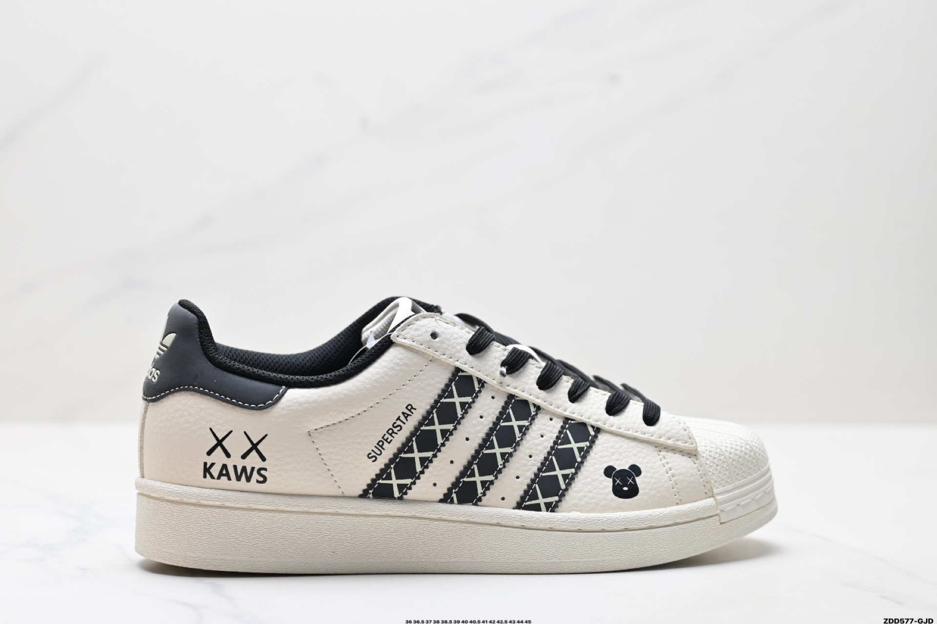 Adidas Originals Superstar 阿迪达斯 三叶草 贝壳头’DIY’系列低帮经典百搭休闲运动板鞋 AD0006 Adidas Originals Superstar 阿迪达斯 三叶草 贝壳头’DIY’系列低帮经典百搭休闲运动板鞋 AD0006