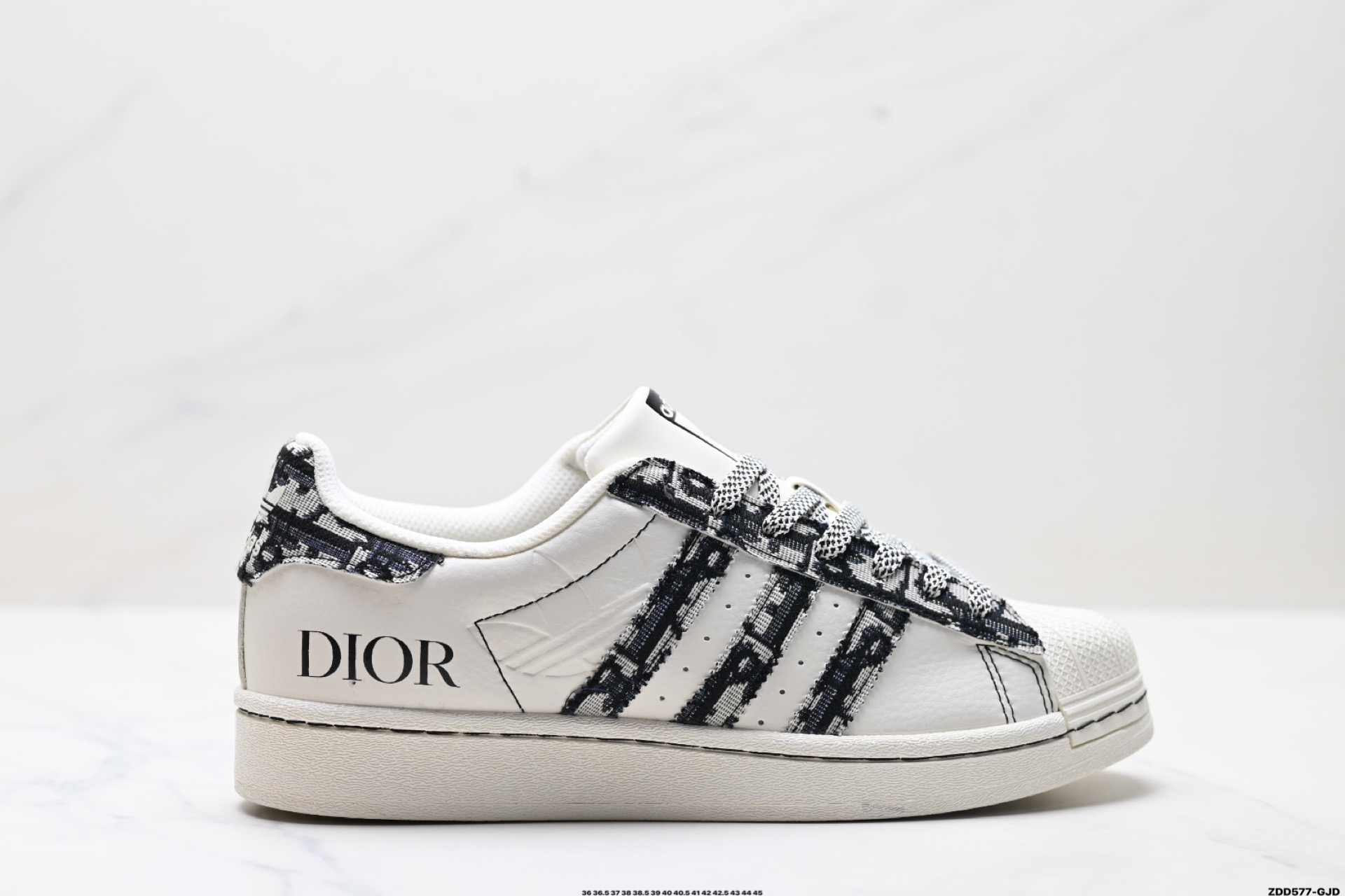 Adidas Originals Superstar 阿迪达斯 三叶草 贝壳头’DIY’系列低帮经典百搭休闲运动板鞋 AD0006 Adidas Originals Superstar 阿迪达斯 三叶草 贝壳头’DIY’系列低帮经典百搭休闲运动板鞋 AD0006