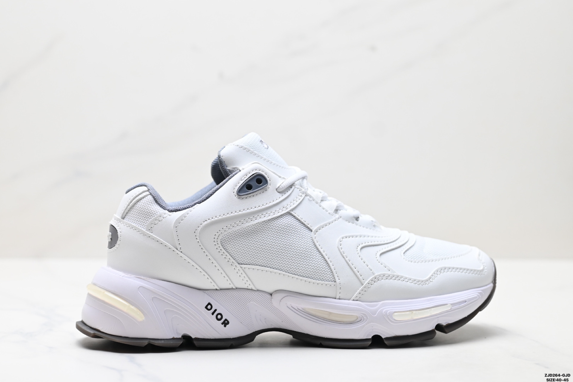 DIOR迪奥 CD1低帮 网面 运动休闲鞋 鞋舌饰以‘DIOR’标志 搭配轻盈的橡胶鞋底