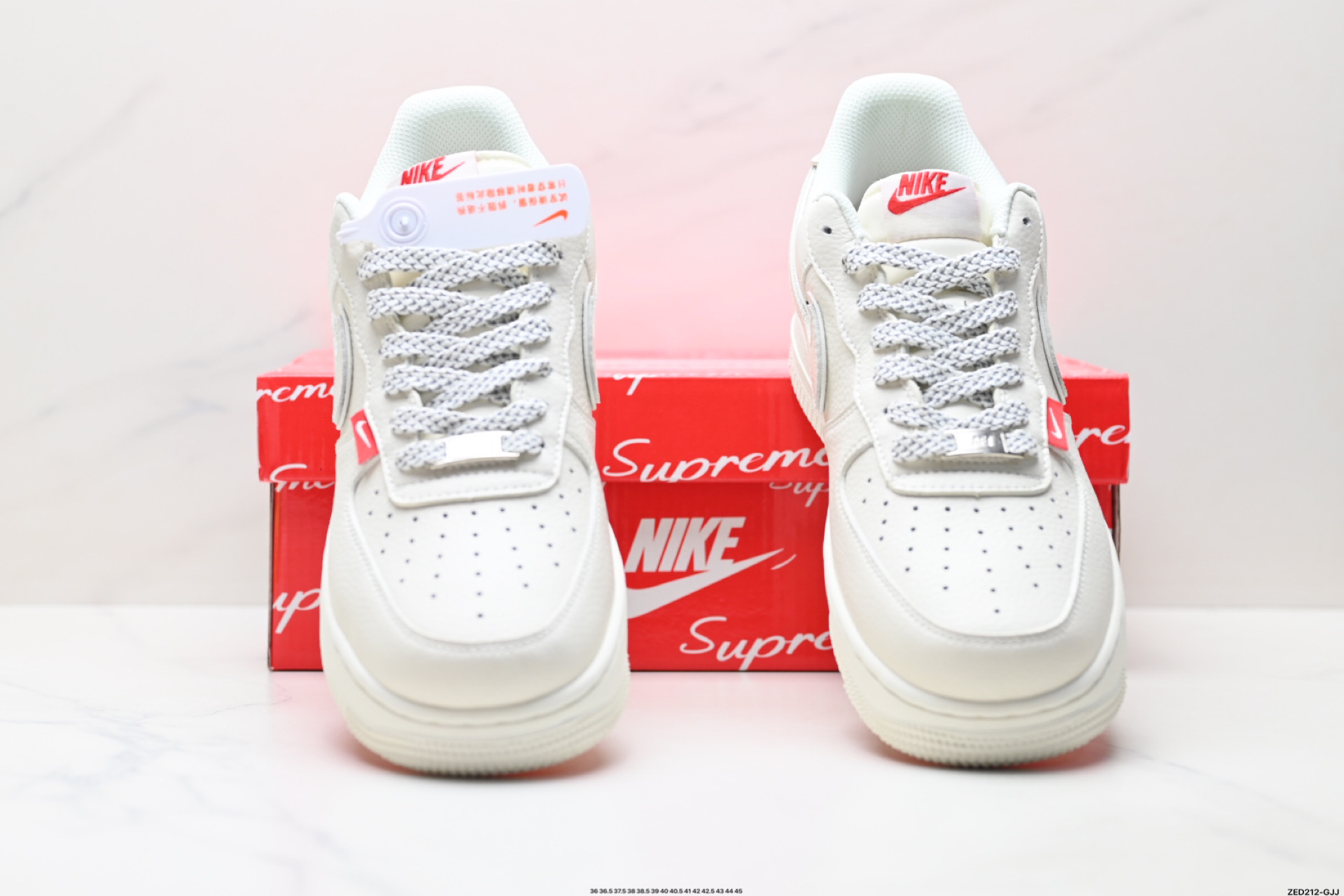 NIKE AIR FORCE 1‘07 LV8  CS5288-011