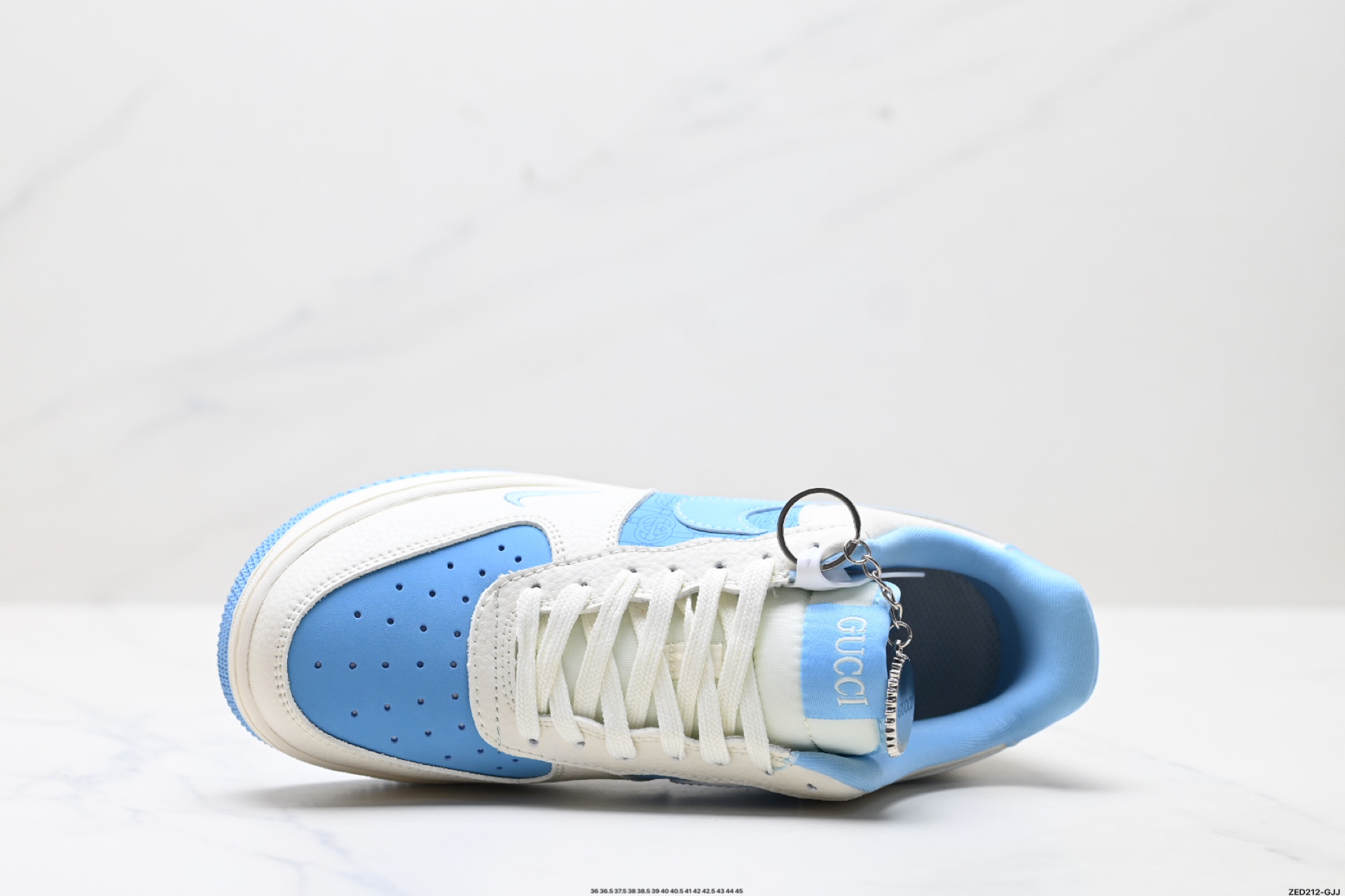 NIKE AIR FORCE 1‘07 LV8 DF0188-067 NIKE AIR FORCE 1‘07 LV8 DF0188-067