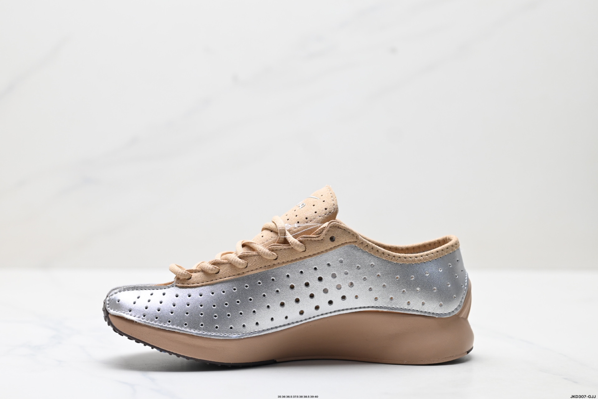 Nike Air Superfly耐克2025新款减震复古银色跑鞋女鞋  IB5824-200