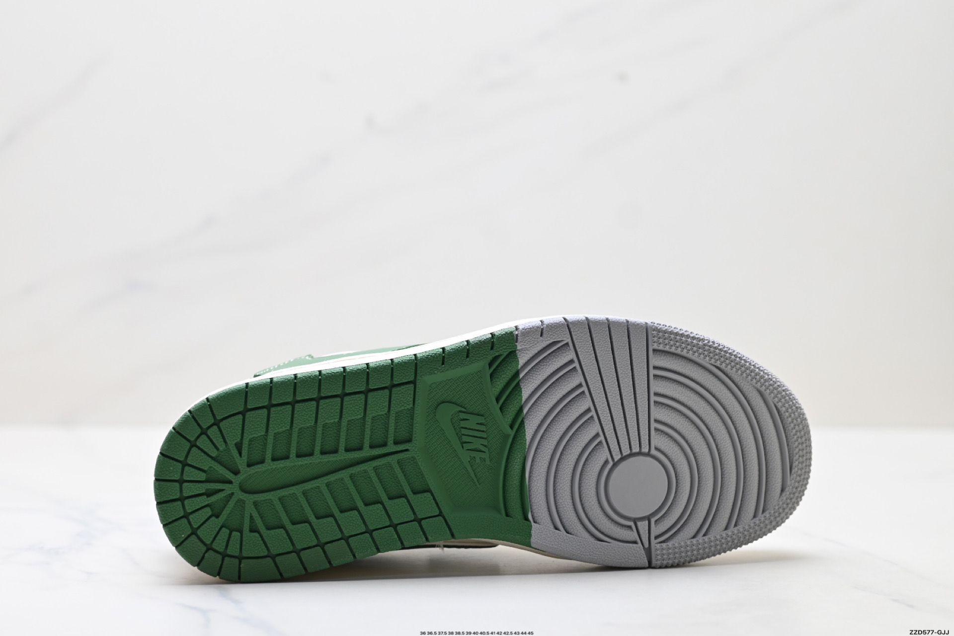 Nike Air Jordan 1 x Travis Scott AJ1倒勾 乔一倒钩 ‘DIY’定制 耐克 低帮文化篮球鞋  XF8698-073