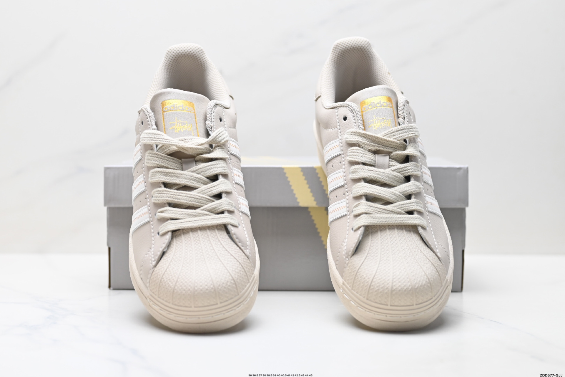 Adidas Originals Superstar 阿迪达斯 三叶草 贝壳头’DIY’系列低帮经典百搭休闲运动板鞋 SD6811 Adidas Originals Superstar 阿迪达斯 三叶草 贝壳头’DIY’系列低帮经典百搭休闲运动板鞋 SD6811
