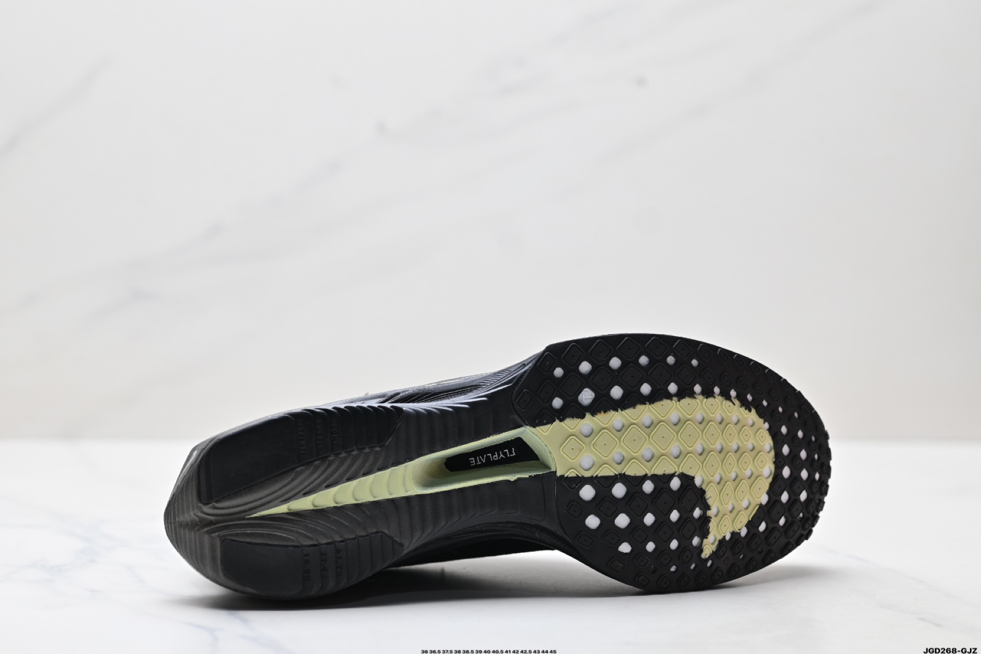 NIKE ZoomX Vaporfly NEXT% 3 马拉松 泡棉超轻缓震运动慢跑鞋  FV2305-900
