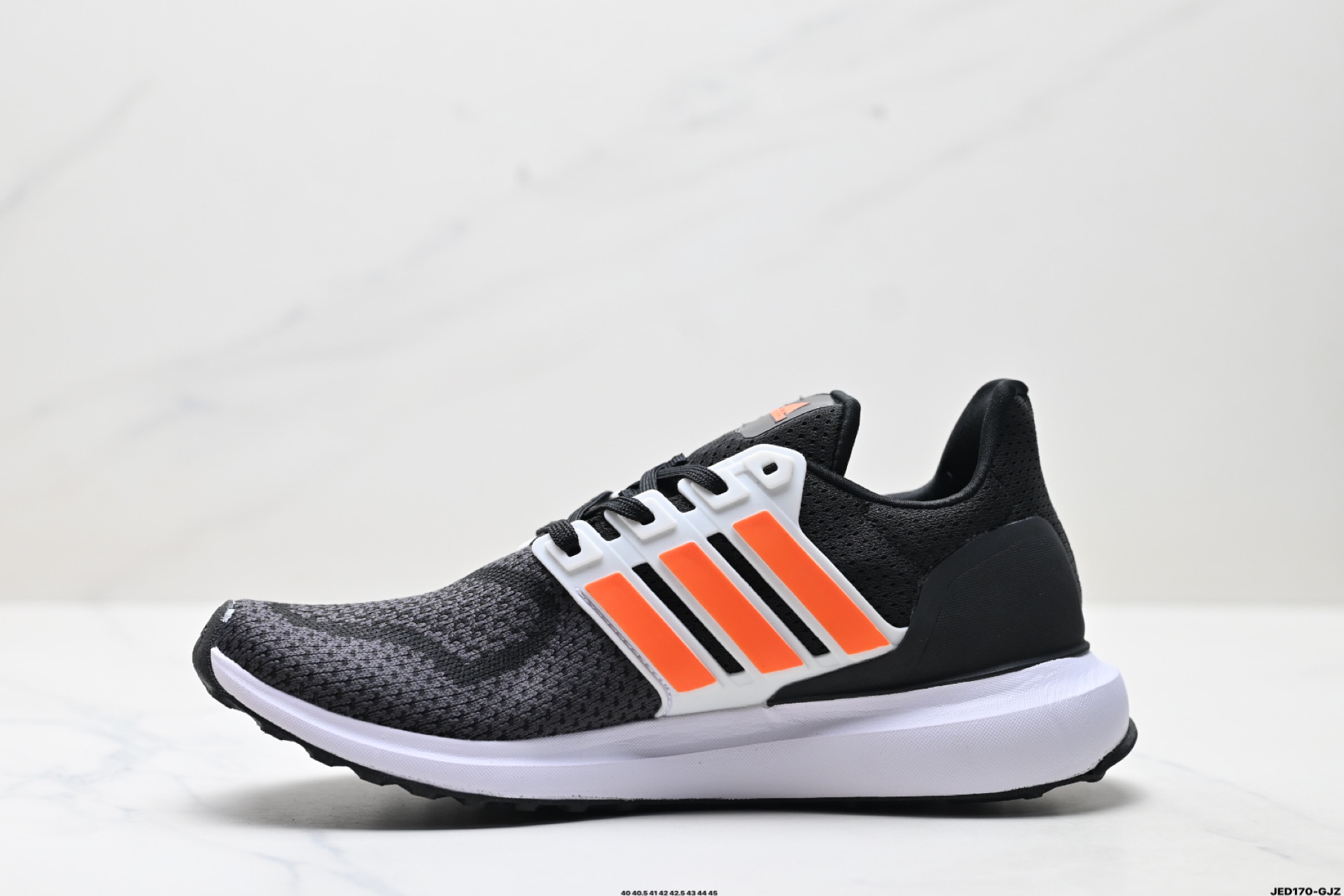 Adidas Ultrabounce 舒适潮流 织物耐磨轻便 阿迪达斯 低帮跑步鞋 HP5826