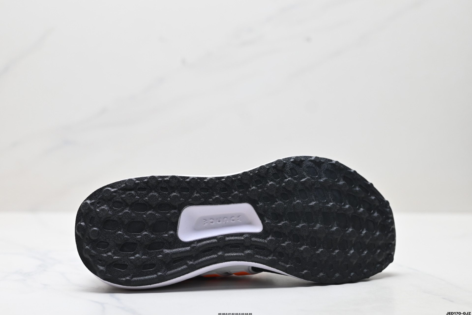 Adidas Ultrabounce 舒适潮流 织物耐磨轻便 阿迪达斯 低帮跑步鞋 HP5826