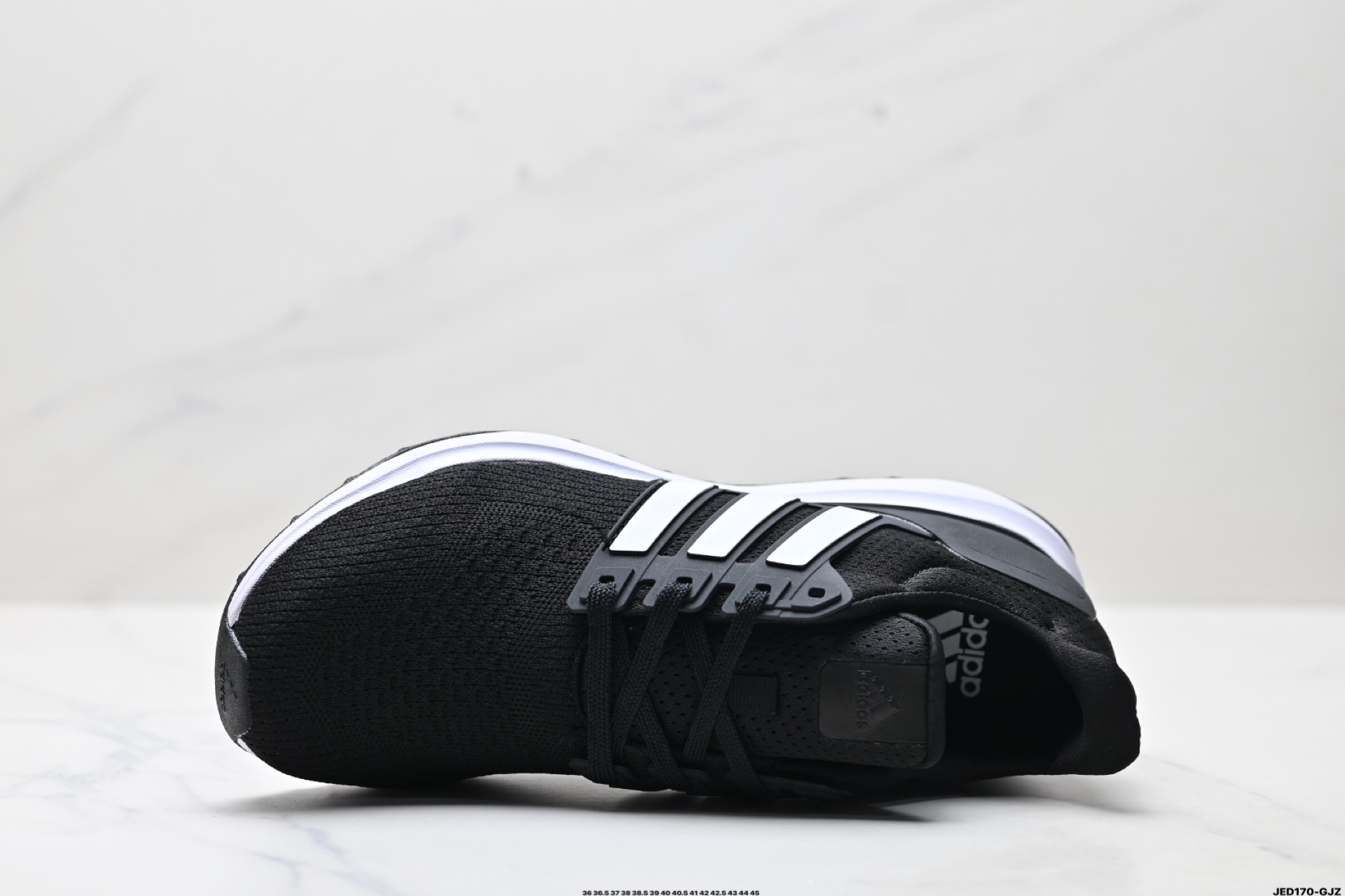 Adidas Ultrabounce 舒适潮流 织物耐磨轻便 阿迪达斯 低帮跑步鞋 IG6001