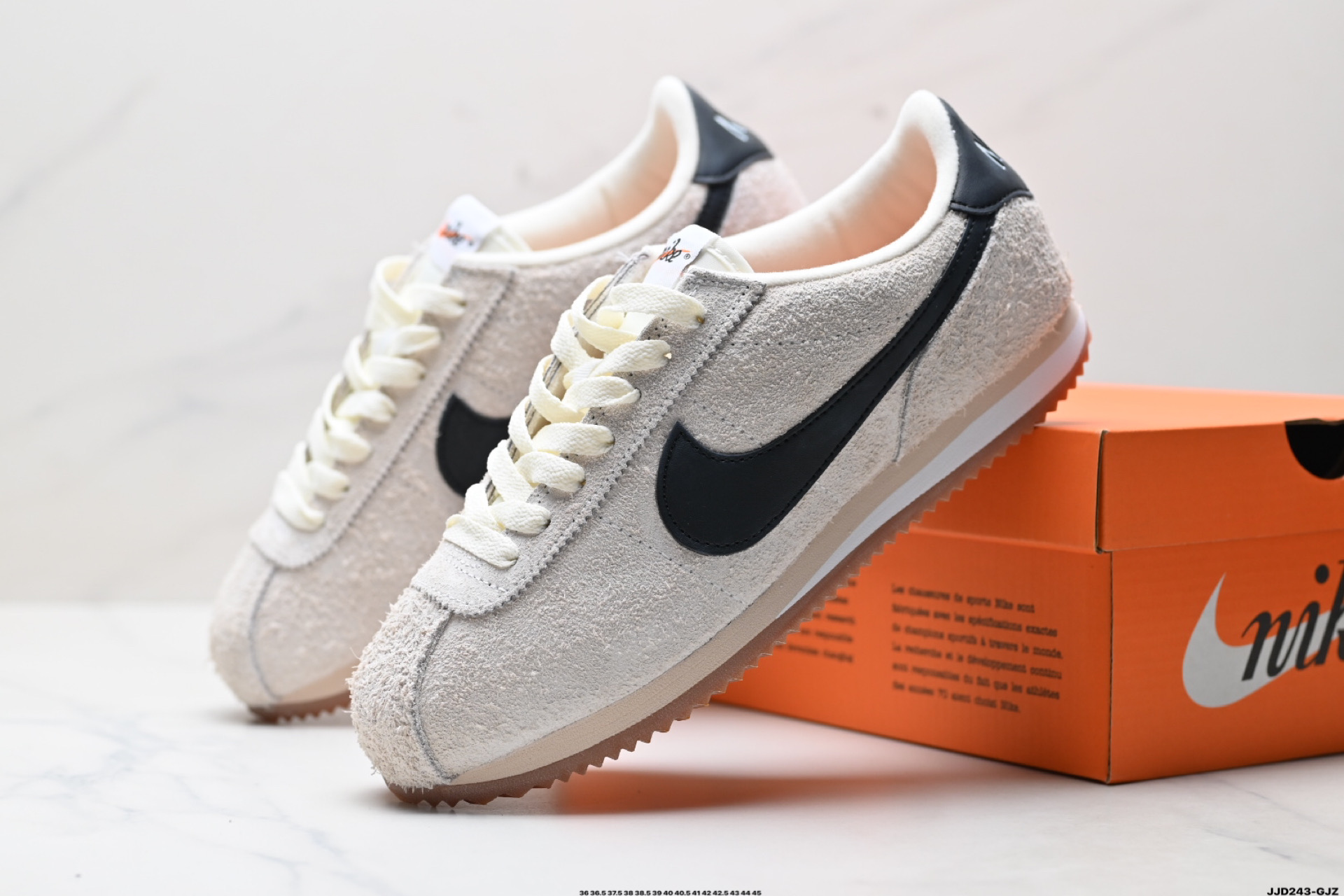Nike Classic Cortez 耐克经典轻便舒适男子阿甘鞋休闲跑步鞋运动鞋 FJ2530-102