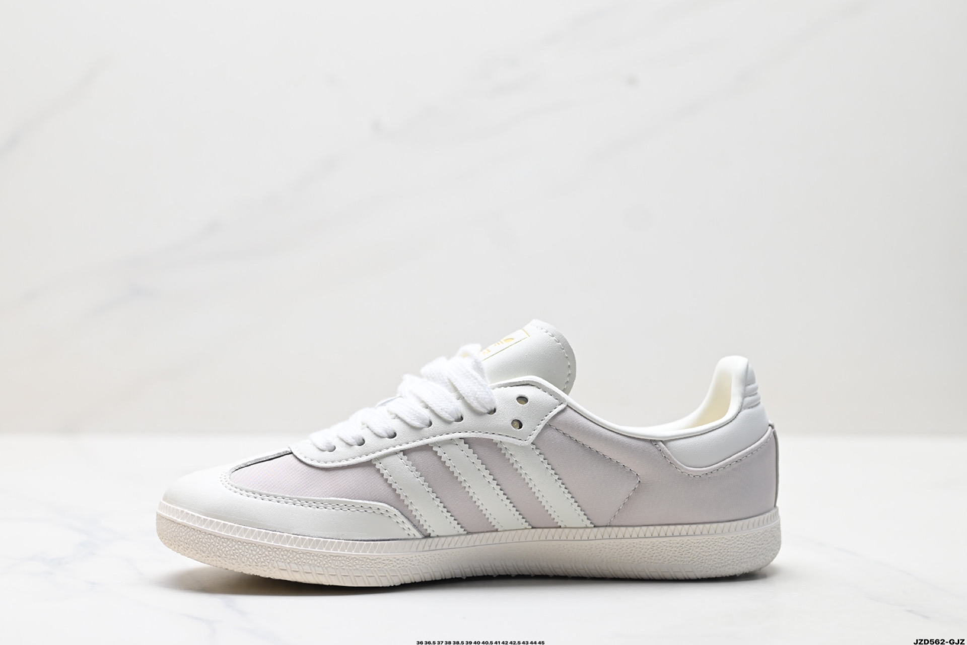 Adidas Originals Samba 桑巴舞系列阿迪达斯 三叶草 绅士德训足球风百搭低帮休闲运动板鞋 JI3204
