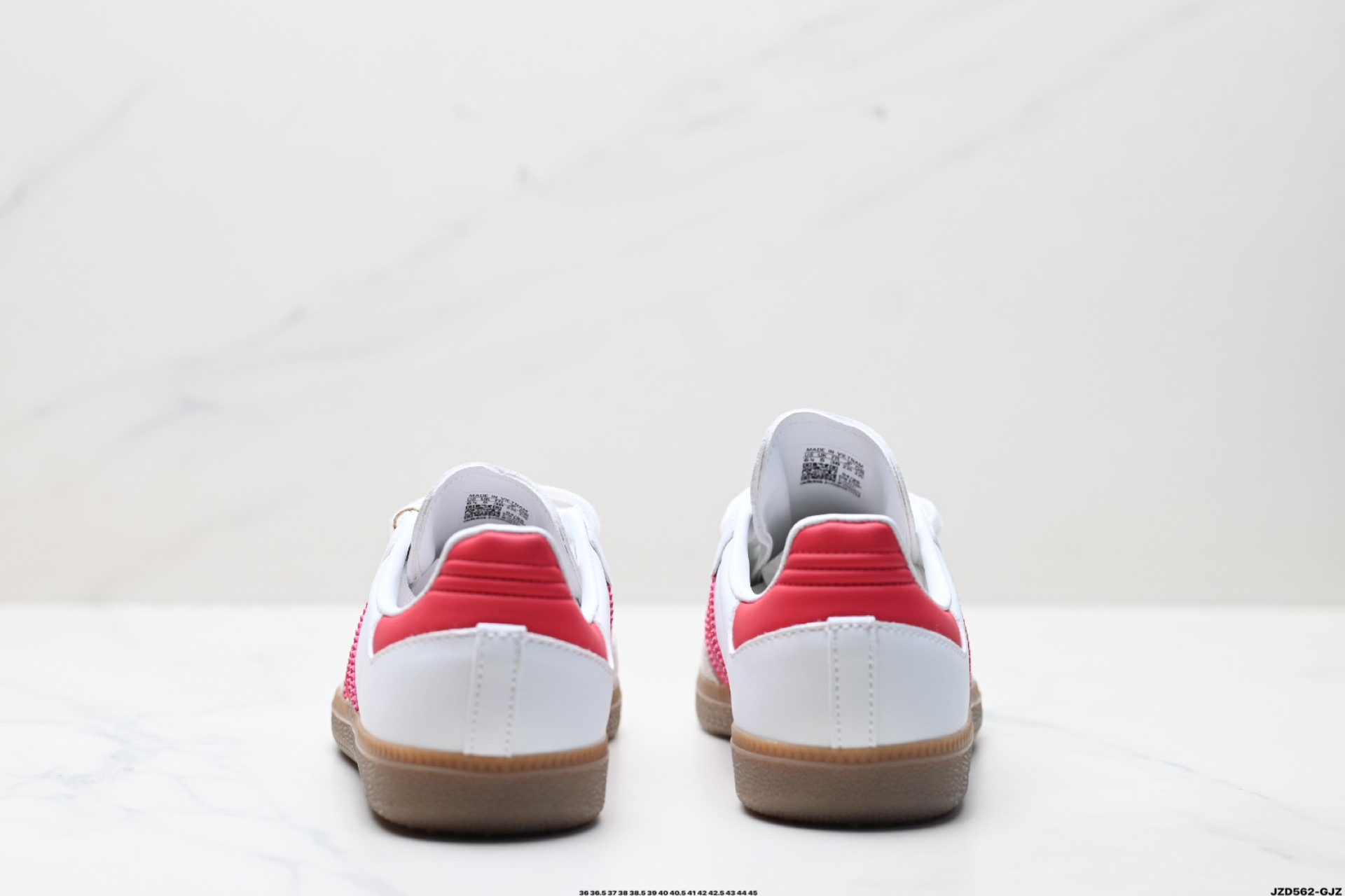 Adidas Originals Samba 桑巴舞系列阿迪达斯 三叶草 绅士德训足球风百搭低帮休闲运动板鞋 JQ4041