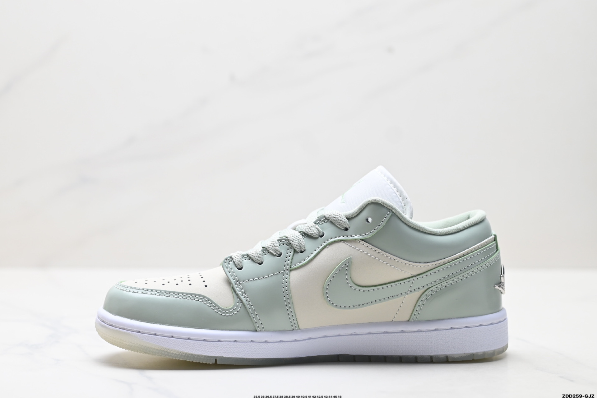 Nike Air Jordan 1 Low AJ1乔1低帮休闲板鞋 HF4078-100 Nike Air Jordan 1 Low AJ1乔1低帮休闲板鞋 HF4078-100