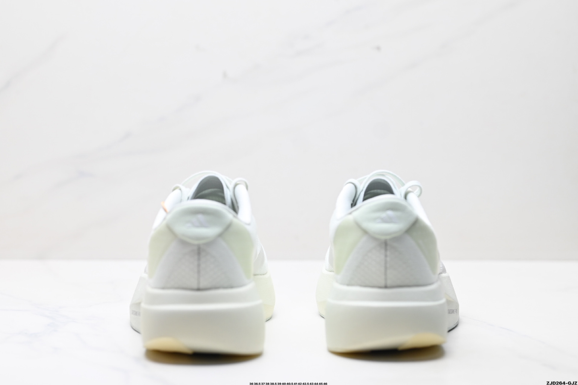 Adidas Adizero Evo SL 阿迪达斯 舒适百搭防滑耐磨 低帮 休闲跑步鞋 JR5840