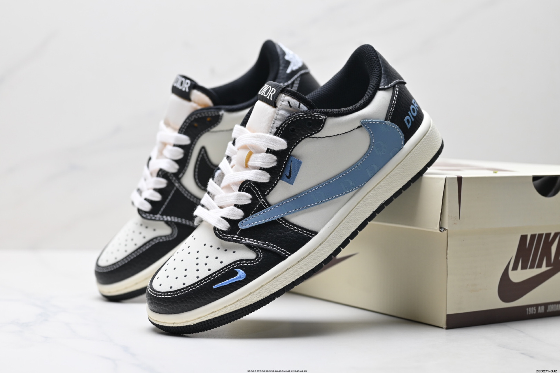 Nike Air Jordan 1 x Travis Scott AJ1倒勾 乔一倒钩 ‘DIY’定制 耐克 低帮文化篮球鞋  XZ5749-003