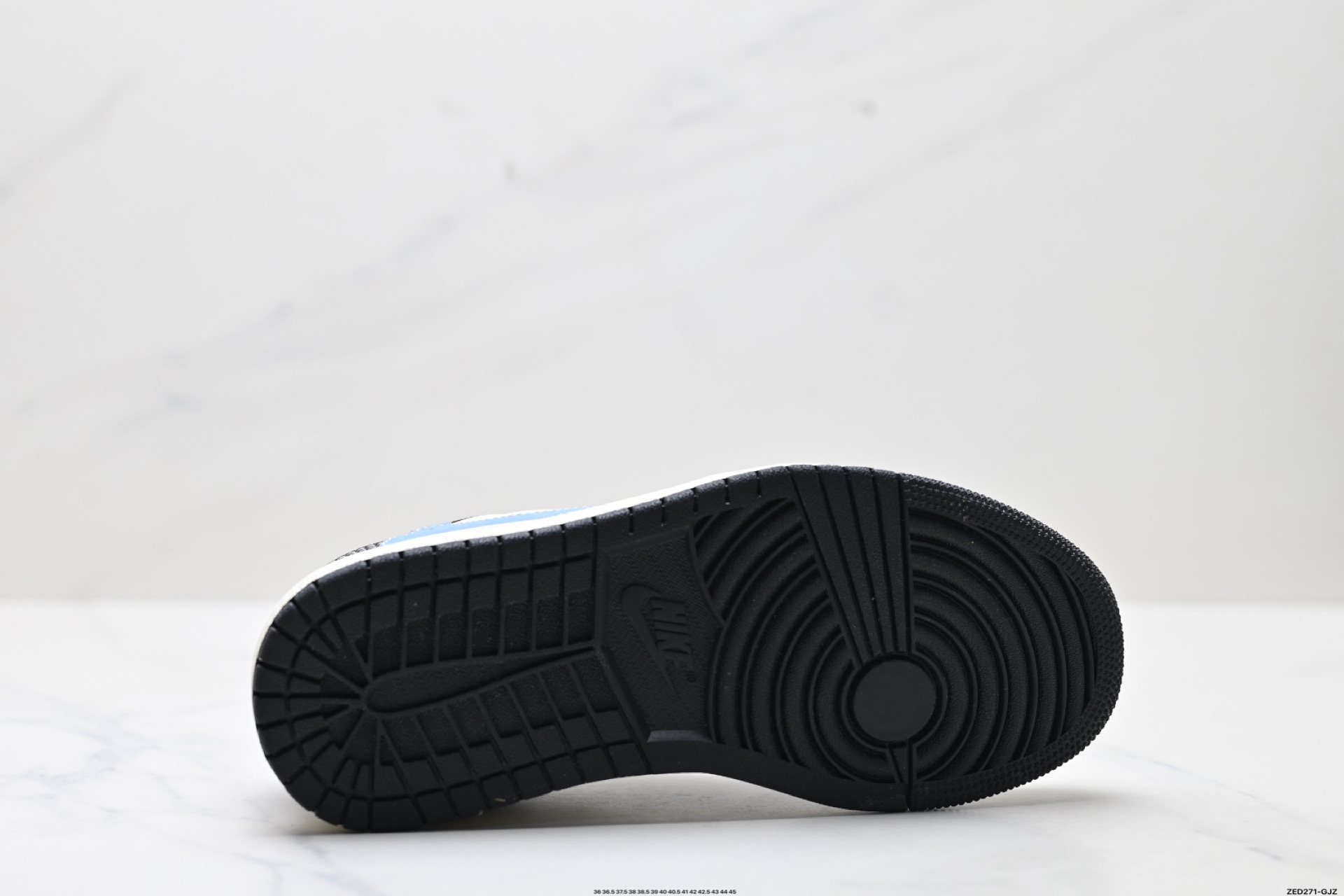 Nike Air Jordan 1 x Travis Scott AJ1倒勾 乔一倒钩 ‘DIY’定制 耐克 低帮文化篮球鞋  XZ5749-003