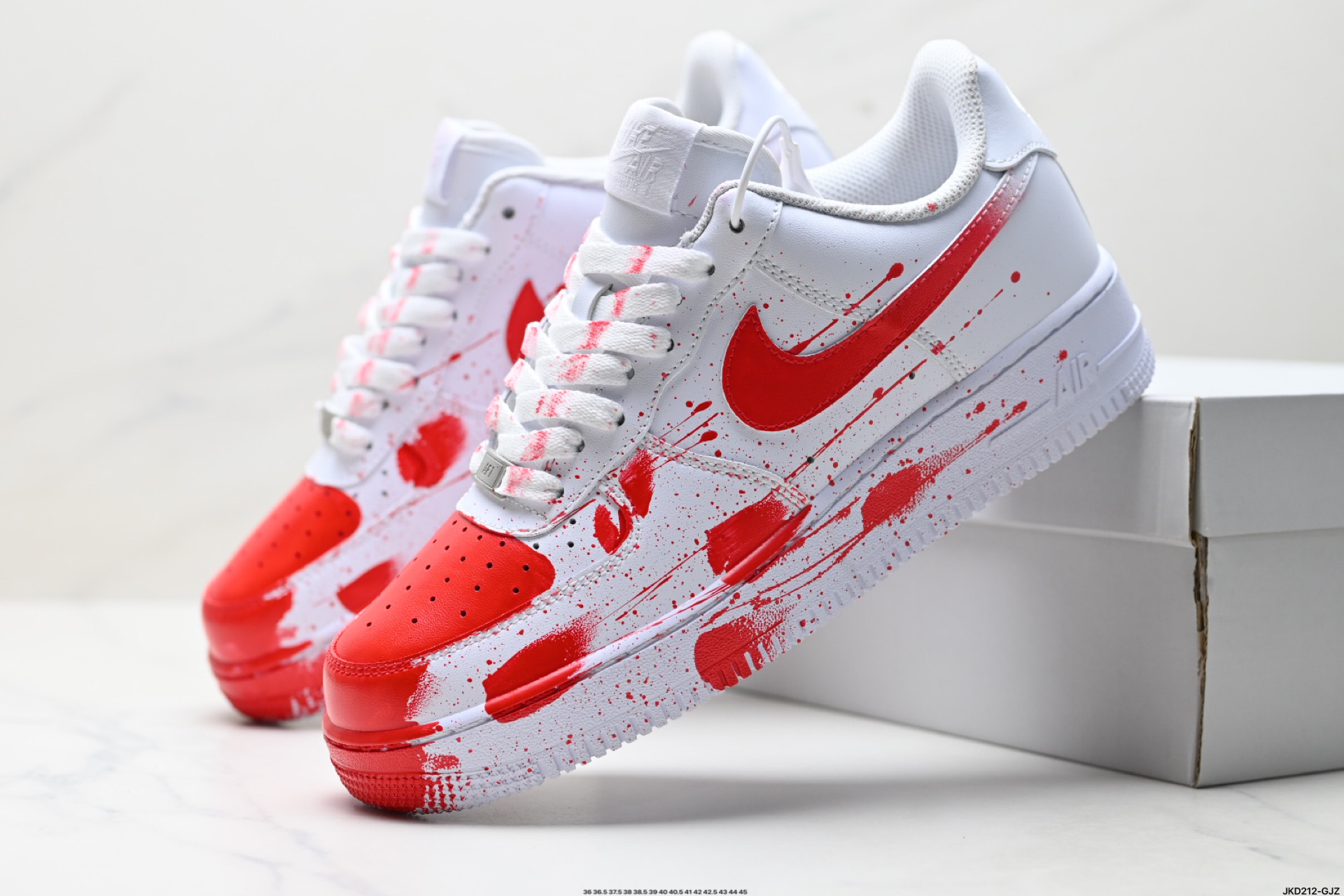 耐克Nike AIR FORCE 1‘07 空军一号低帮百搭休闲运动板鞋 CW2288-111