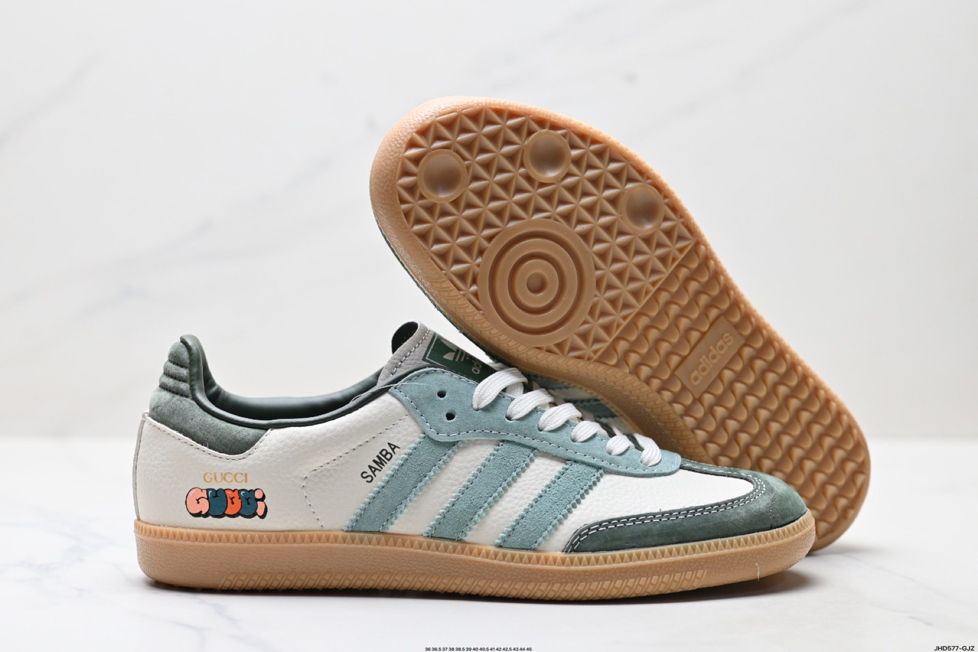 Adidas Originals Samba OG ‘DIY’桑巴舞系列 阿迪达斯 三叶草绅士德训足球风百搭低帮休闲运动板鞋 DX0001 Adidas Originals Samba OG ‘DIY’桑巴舞系列 阿迪达斯 三叶草绅士德训足球风百搭低帮休闲运动板鞋 DX0001