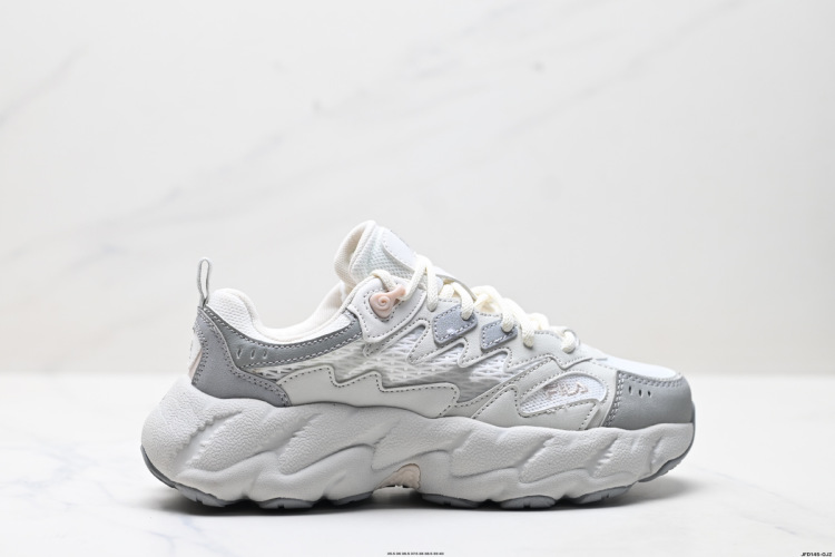 Fila Fern 2 Low-Top Sneakers - Classic Outdoor Style, Reflective Accents 1 Fila Fern 2 Low-Top Sneakers – Classic Outdoor Style, Reflective Accents