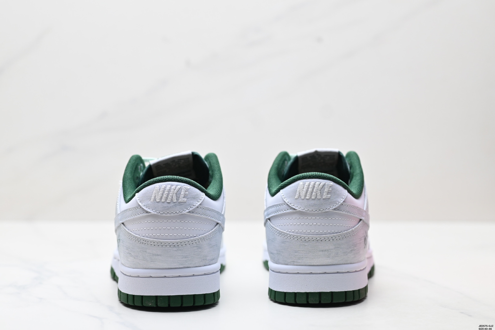 Nike SB Dunk Low Retro Zapatillas de Skate en Blanco y Verde 7 i1749661330579 2136 0 5
