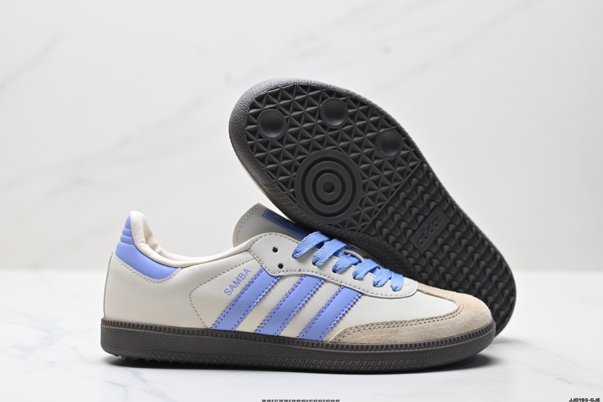 💰160
公司级✅Adidas Originals Samba 桑巴舞系列阿迪达斯 三叶草 绅士德训足球风百搭低帮休闲运动板鞋
货号:JI2678
尺码:36 36.5 37 38 38.5 39 40 40.5 41 42 42.5 43 44 45
ID:JJD193-GJE