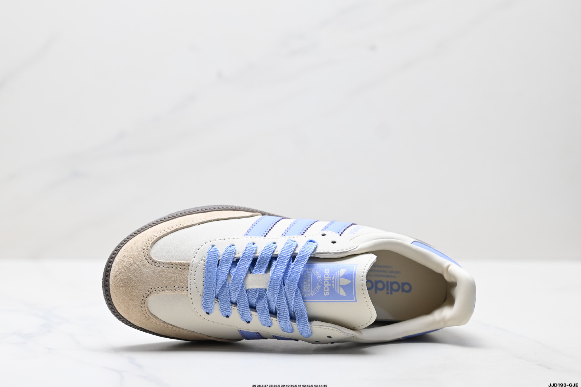 💰160
公司级✅Adidas Originals Samba 桑巴舞系列阿迪达斯 三叶草 绅士德训足球风百搭低帮休闲运动板鞋
货号:JI2678
尺码:36 36.5 37 38 38.5 39 40 40.5 41 42 42.5 43 44 45
ID:JJD193-GJE