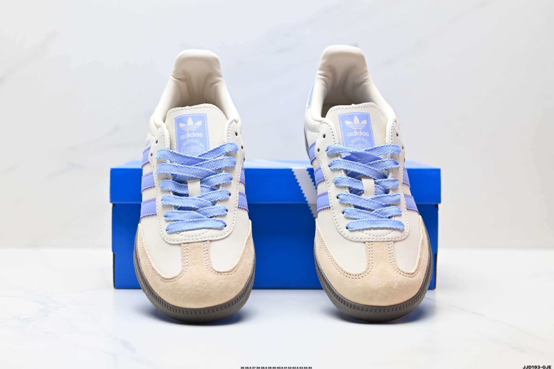 💰160
公司级✅Adidas Originals Samba 桑巴舞系列阿迪达斯 三叶草 绅士德训足球风百搭低帮休闲运动板鞋
货号:JI2678
尺码:36 36.5 37 38 38.5 39 40 40.5 41 42 42.5 43 44 45
ID:JJD193-GJE