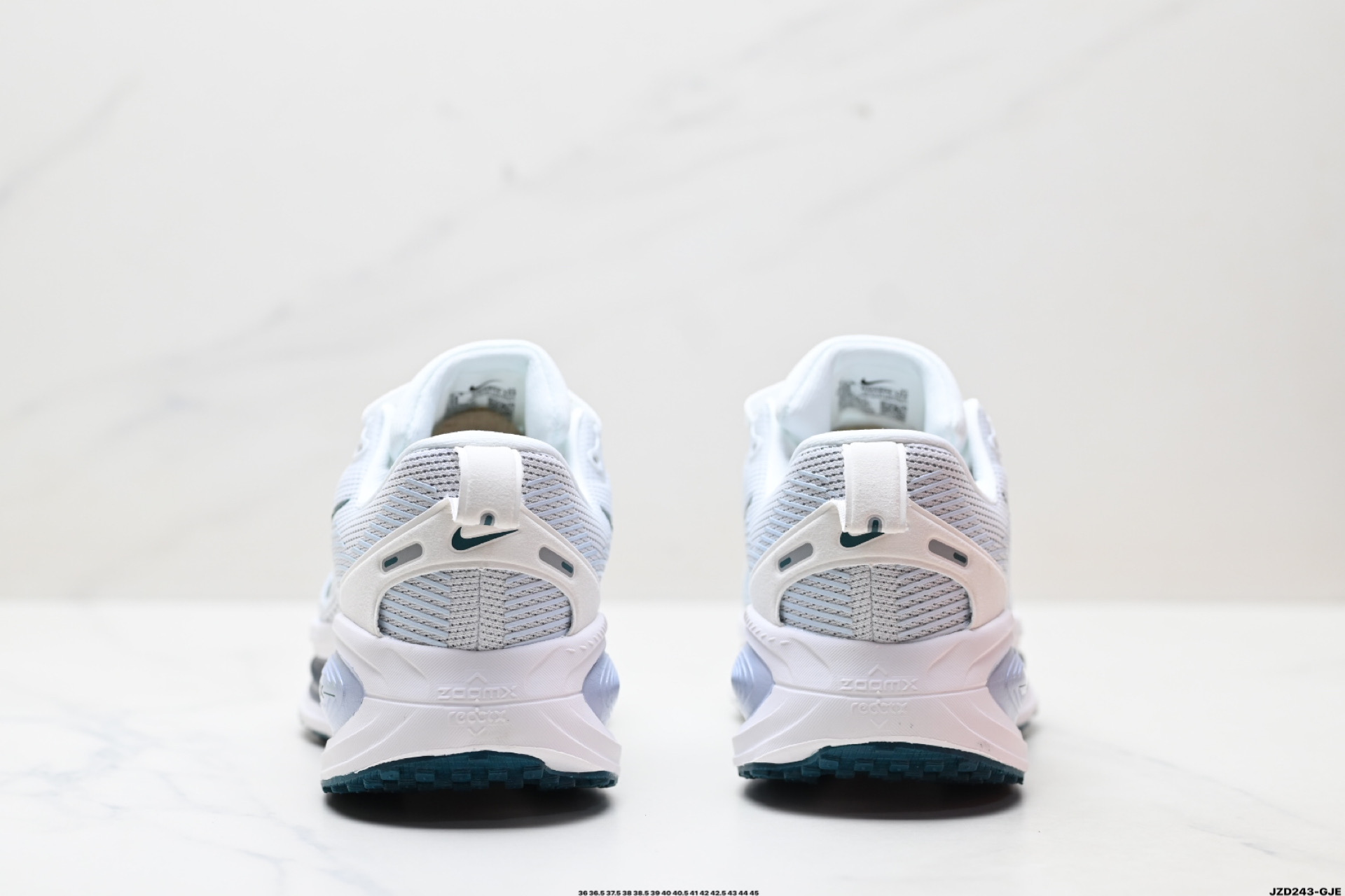 💰170
公司级✅Nike VOMERO 18 耐克 舒适减震防滑 低帮跑步鞋
全掌ReactX泡绵中底 前掌和后跟还配备了Air Zoom气垫单元 据说跑起来更快更舒适哦 这次最大的升级点 首次引入了ReactX泡绵
货号:HM6804-103
尺码:36 36.5 37.5 38 38.5 39 40 40.5 41 42 42.5 43 44 45
ID:JZD243-GJE