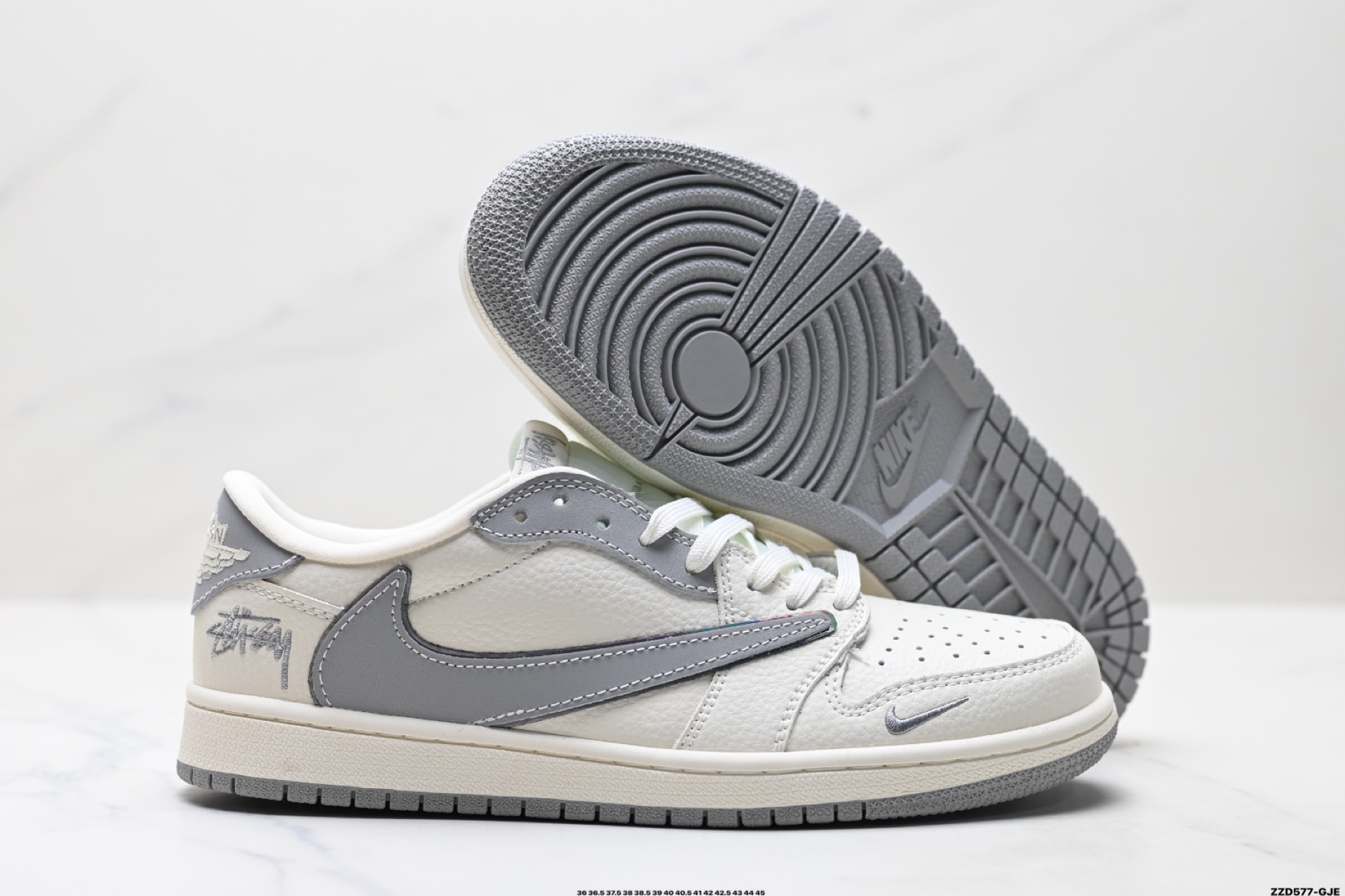 Nike Air Jordan 1 x Travis Scott AJ1倒勾 乔一倒钩 ‘DIY’定制 耐克 低帮文化篮球鞋 XB1979-002 Nike Air Jordan 1 x Travis Scott AJ1倒勾 乔一倒钩 ‘DIY’定制 耐克 低帮文化篮球鞋 XB1979-002