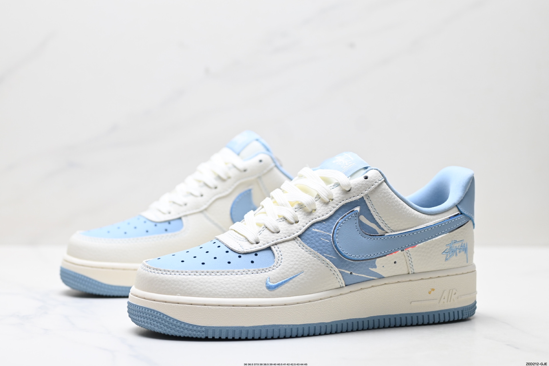 NIKE AIR FORCE 1‘07  KK1988-090