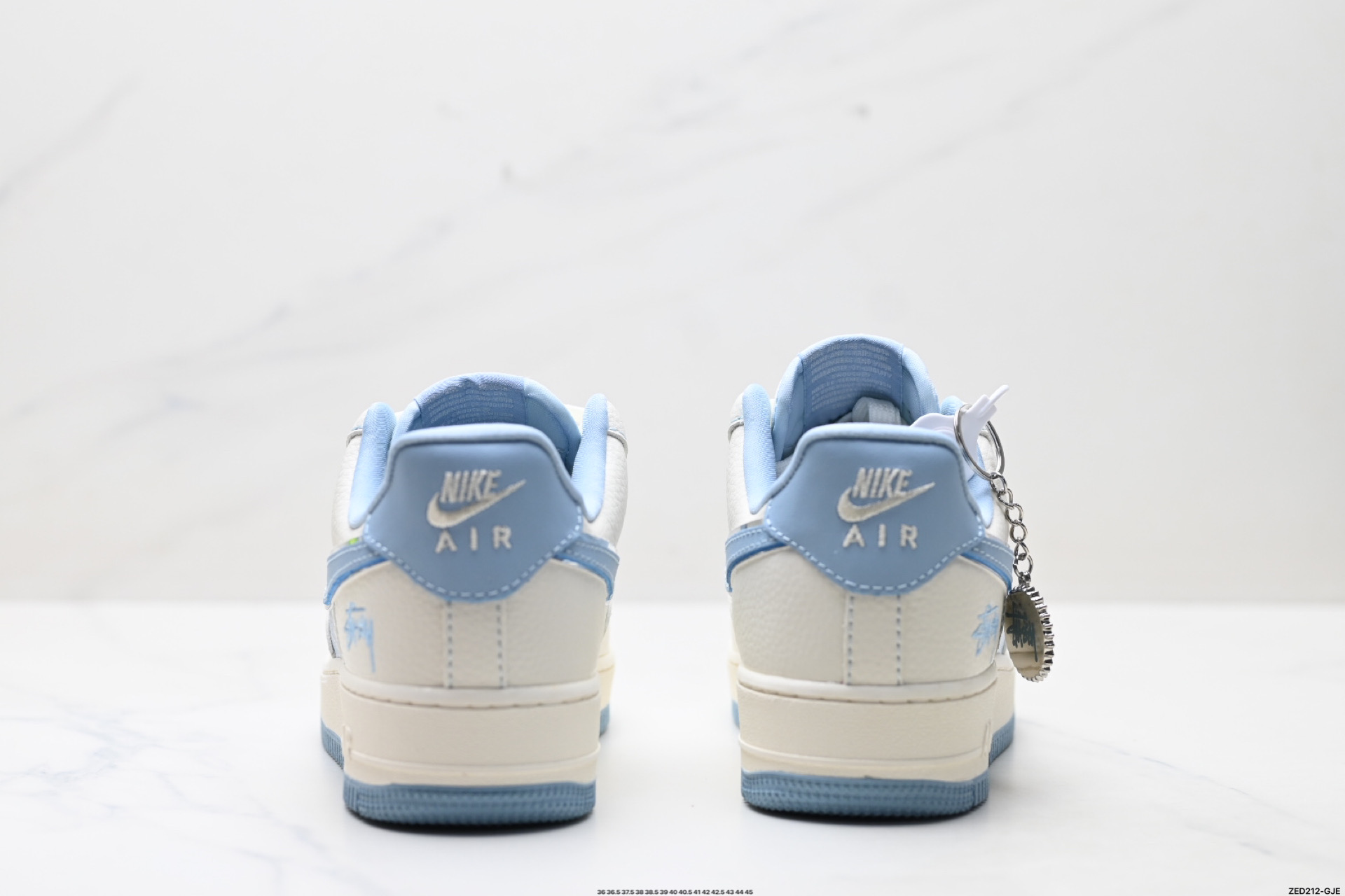 NIKE AIR FORCE 1‘07  KK1988-090