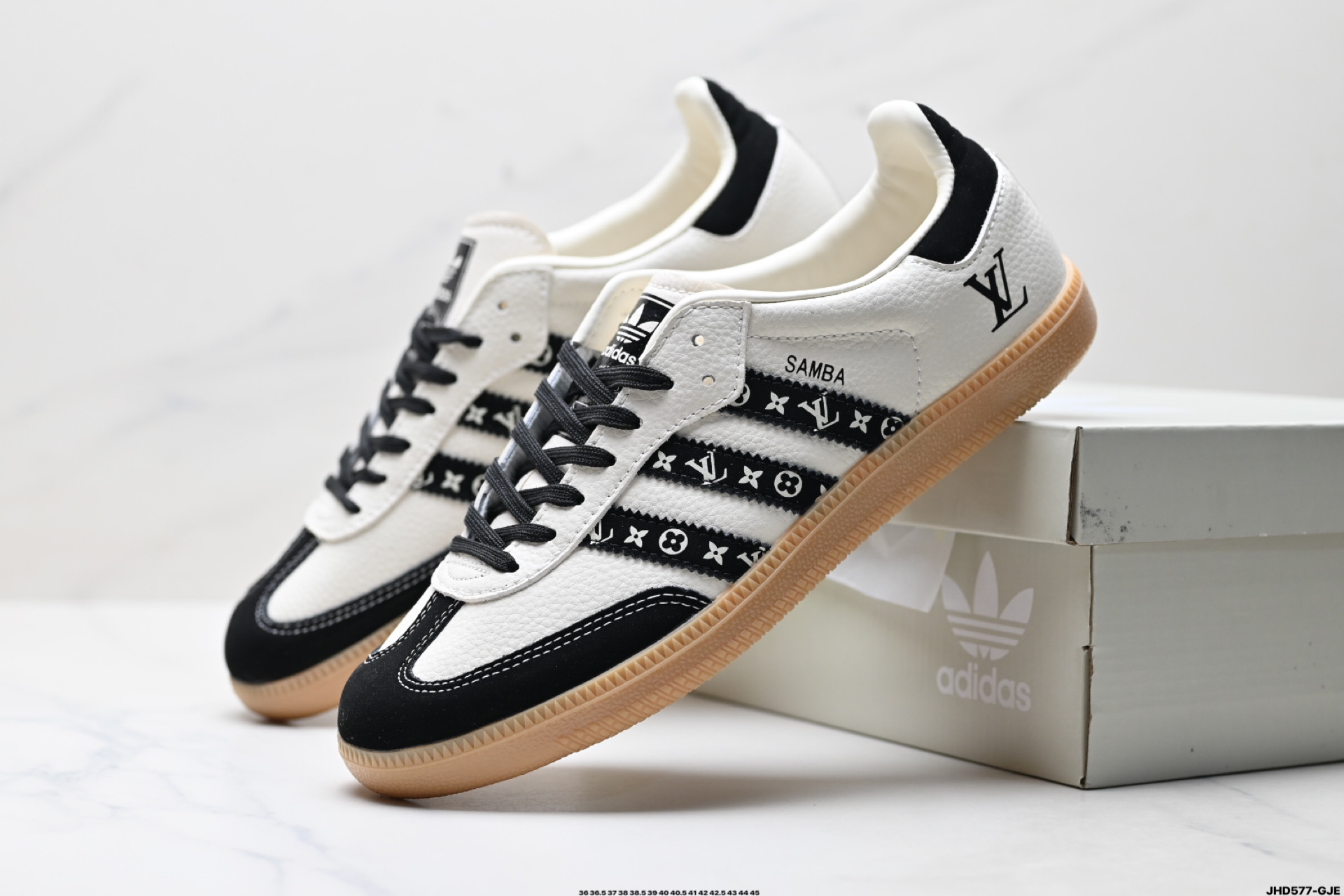 Adidas Originals Samba OG ‘DIY’桑巴舞系列 阿迪达斯 三叶草绅士德训足球风百搭低帮休闲运动板鞋  DX0003