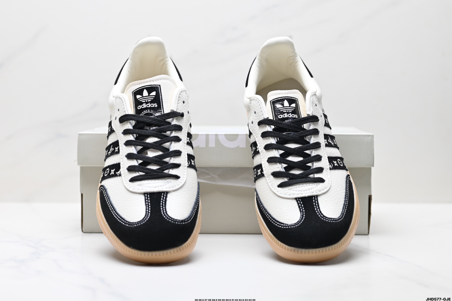 Adidas Originals Samba OG ‘DIY’桑巴舞系列 阿迪达斯 三叶草绅士德训足球风百搭低帮休闲运动板鞋  DX0003