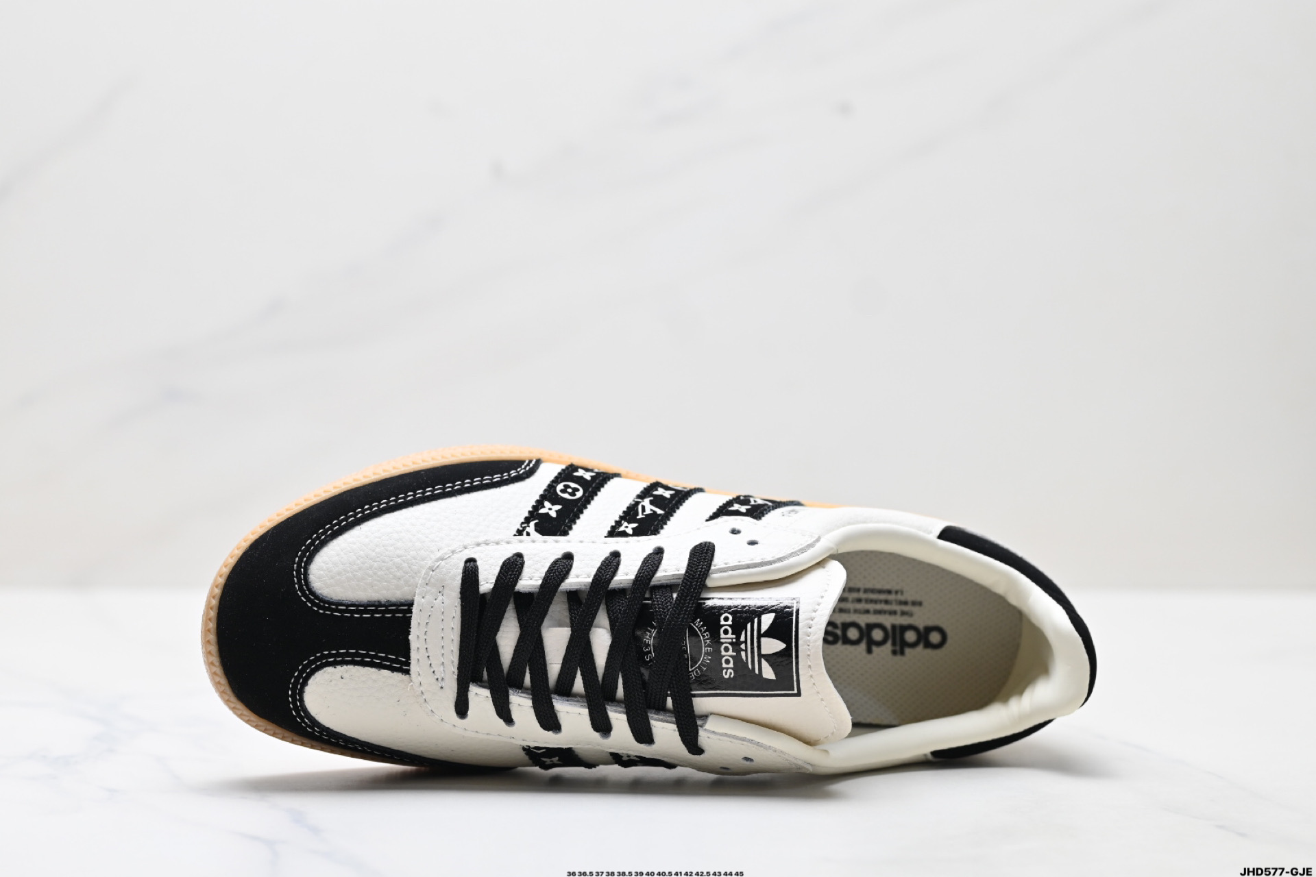 Adidas Originals Samba OG ‘DIY’桑巴舞系列 阿迪达斯 三叶草绅士德训足球风百搭低帮休闲运动板鞋  DX0003