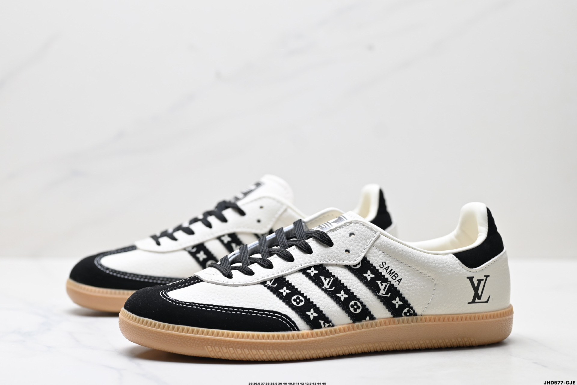 Adidas Originals Samba OG ‘DIY’桑巴舞系列 阿迪达斯 三叶草绅士德训足球风百搭低帮休闲运动板鞋  DX0003