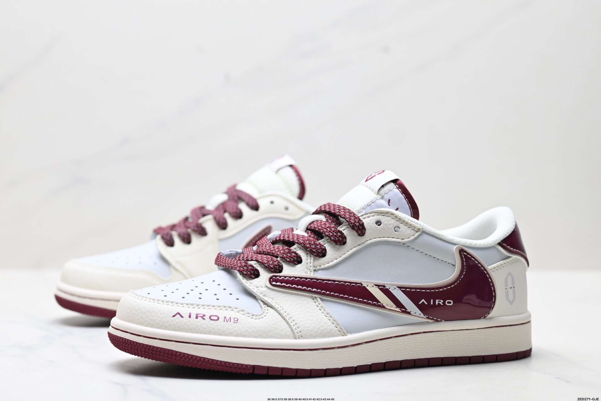 Nike Air Jordan 1 x Travis Scott AJ1倒勾 乔一倒钩 ‘DIY’定制 耐克 低帮文化篮球鞋 FC1688-239 Nike Air Jordan 1 x Travis Scott AJ1倒勾 乔一倒钩 ‘DIY’定制 耐克 低帮文化篮球鞋 FC1688-239