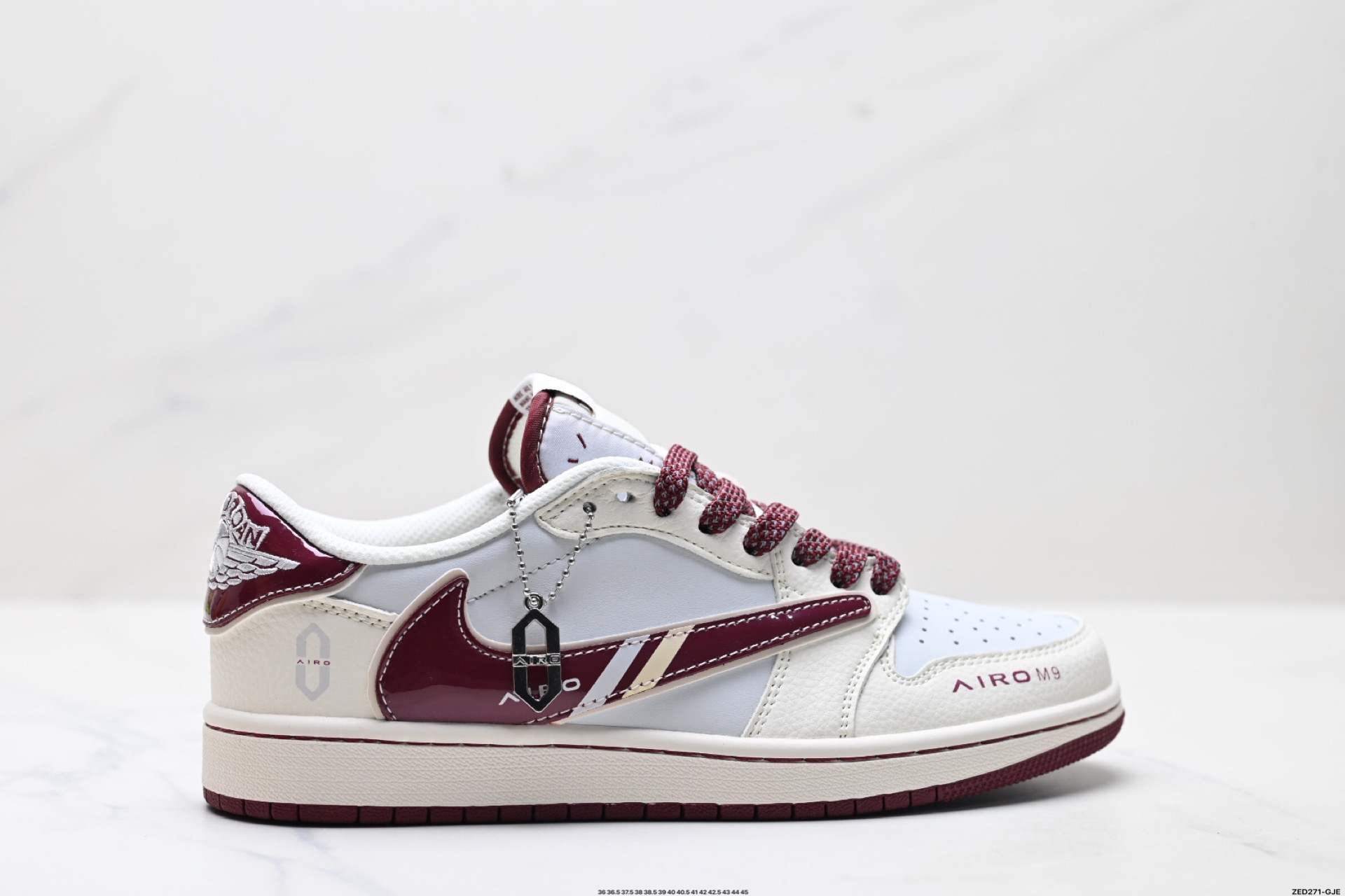 Nike Air Jordan 1 x Travis Scott AJ1倒勾 乔一倒钩 ‘DIY’定制 耐克 低帮文化篮球鞋 FC1688-239 Nike Air Jordan 1 x Travis Scott AJ1倒勾 乔一倒钩 ‘DIY’定制 耐克 低帮文化篮球鞋 FC1688-239