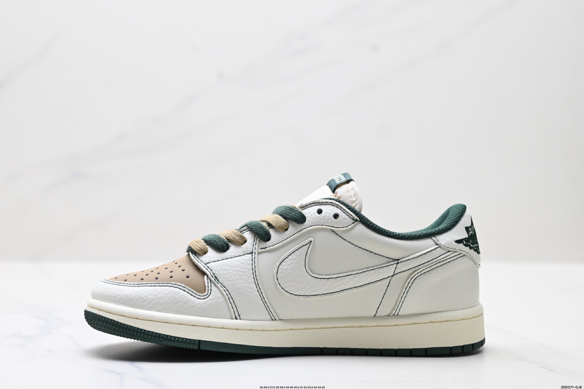 Nike Air Jordan 1 x Travis Scott AJ1倒勾 乔一倒钩 ‘DIY’定制 耐克 低帮文化篮球鞋 XZ5749-006