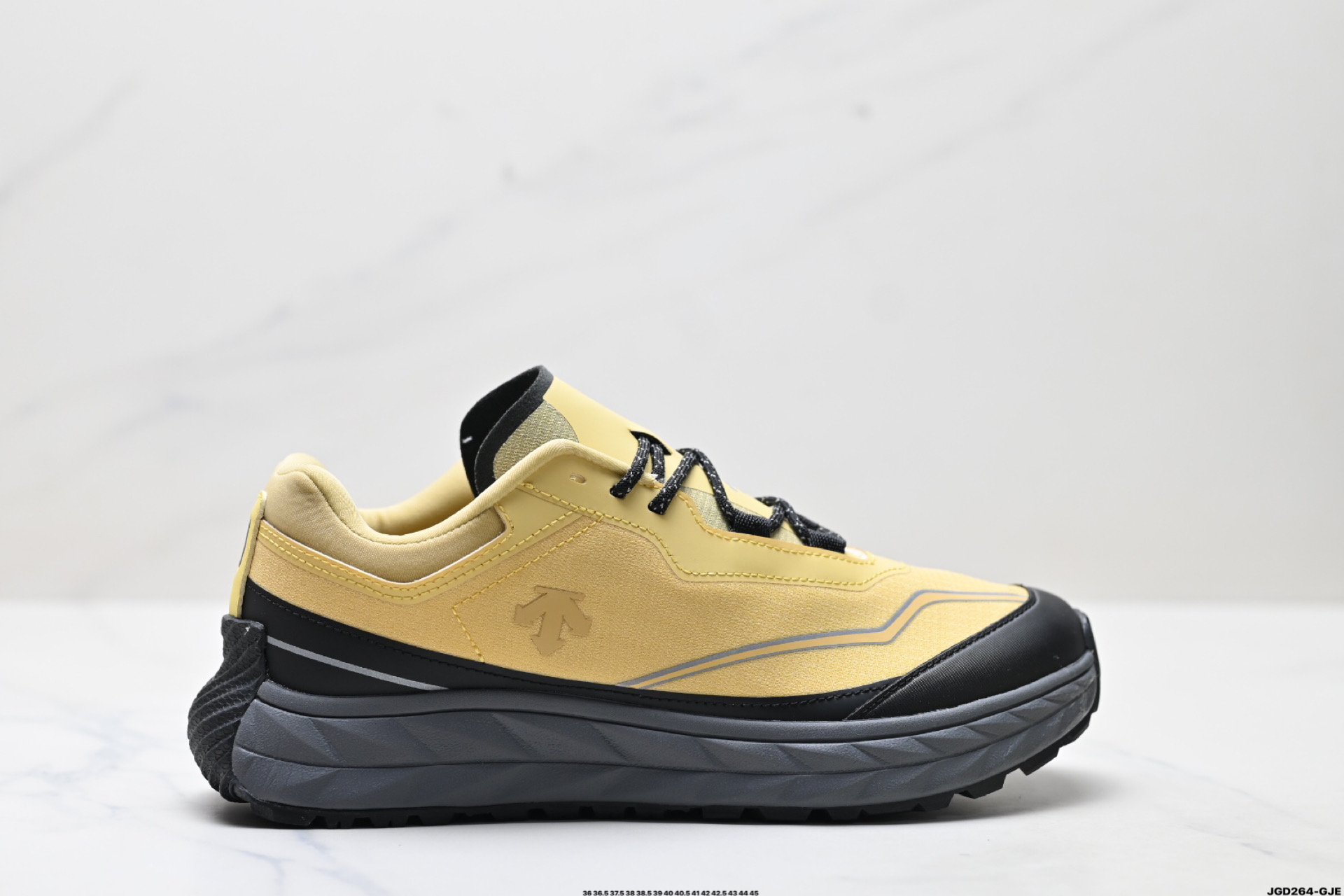 迪桑特DESCENTE Terrain D 舒适 防滑耐磨 低帮 生活休闲鞋 SQ123LCR34