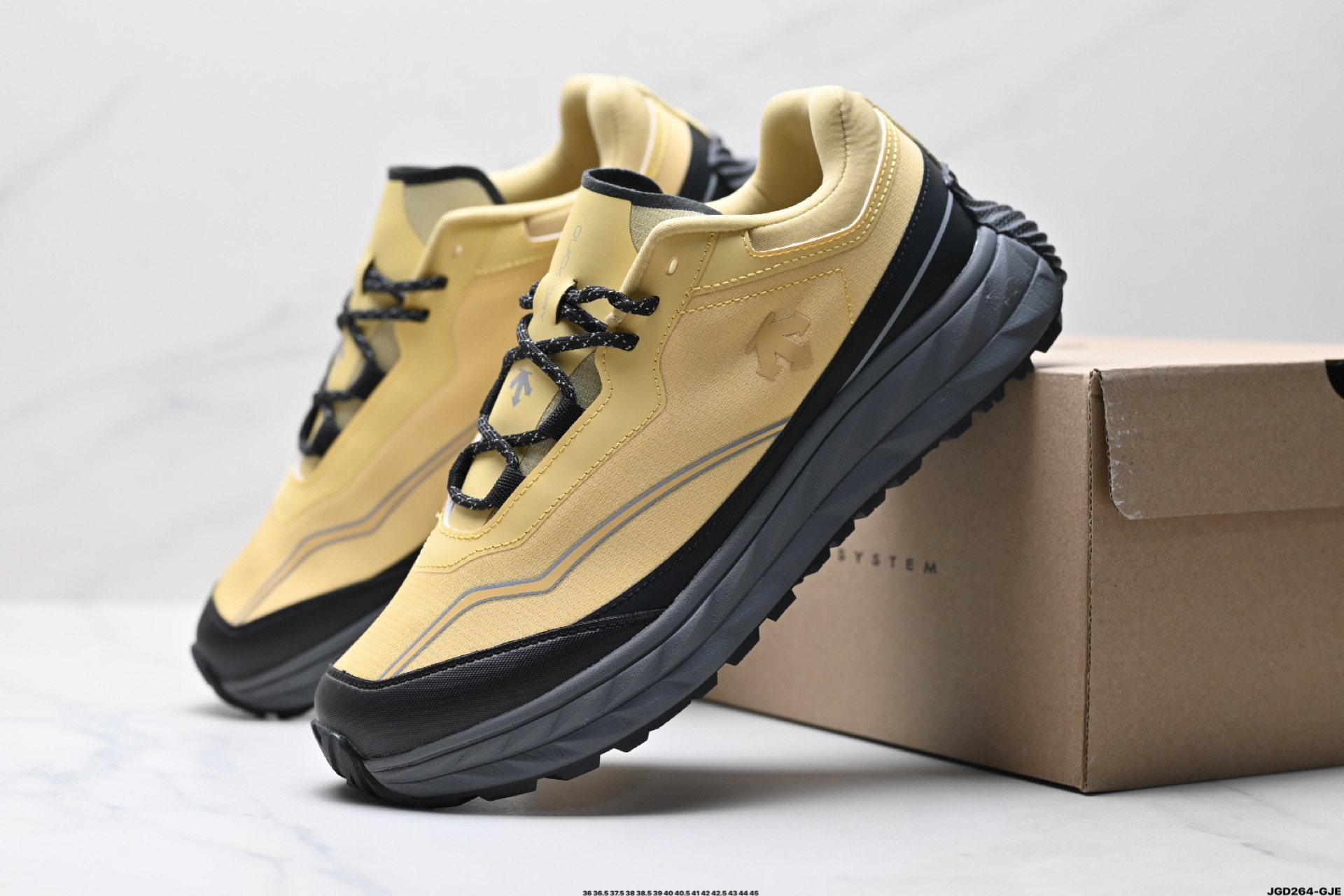 迪桑特DESCENTE Terrain D 舒适 防滑耐磨 低帮 生活休闲鞋 SQ123LCR34