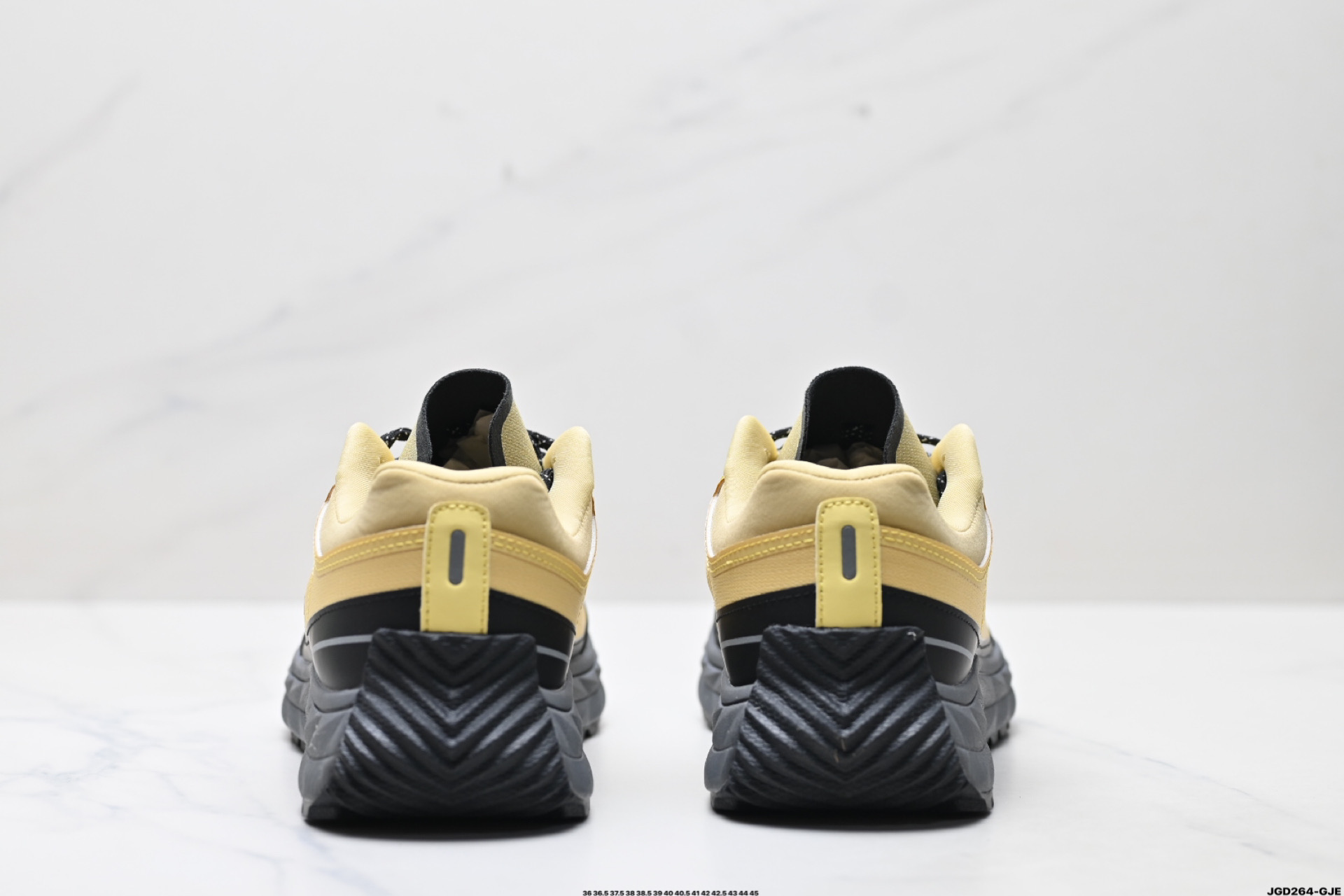 迪桑特DESCENTE Terrain D 舒适 防滑耐磨 低帮 生活休闲鞋 SQ123LCR34