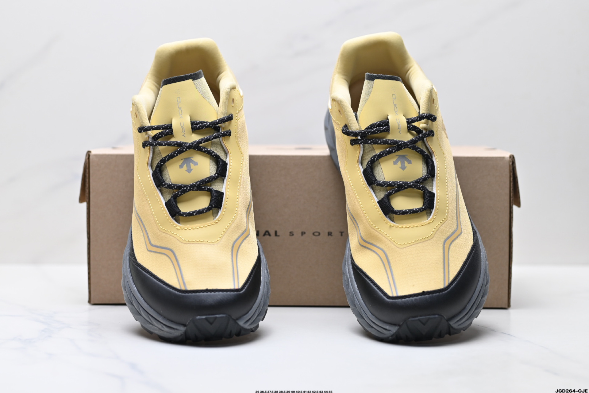 迪桑特DESCENTE Terrain D 舒适 防滑耐磨 低帮 生活休闲鞋 SQ123LCR34