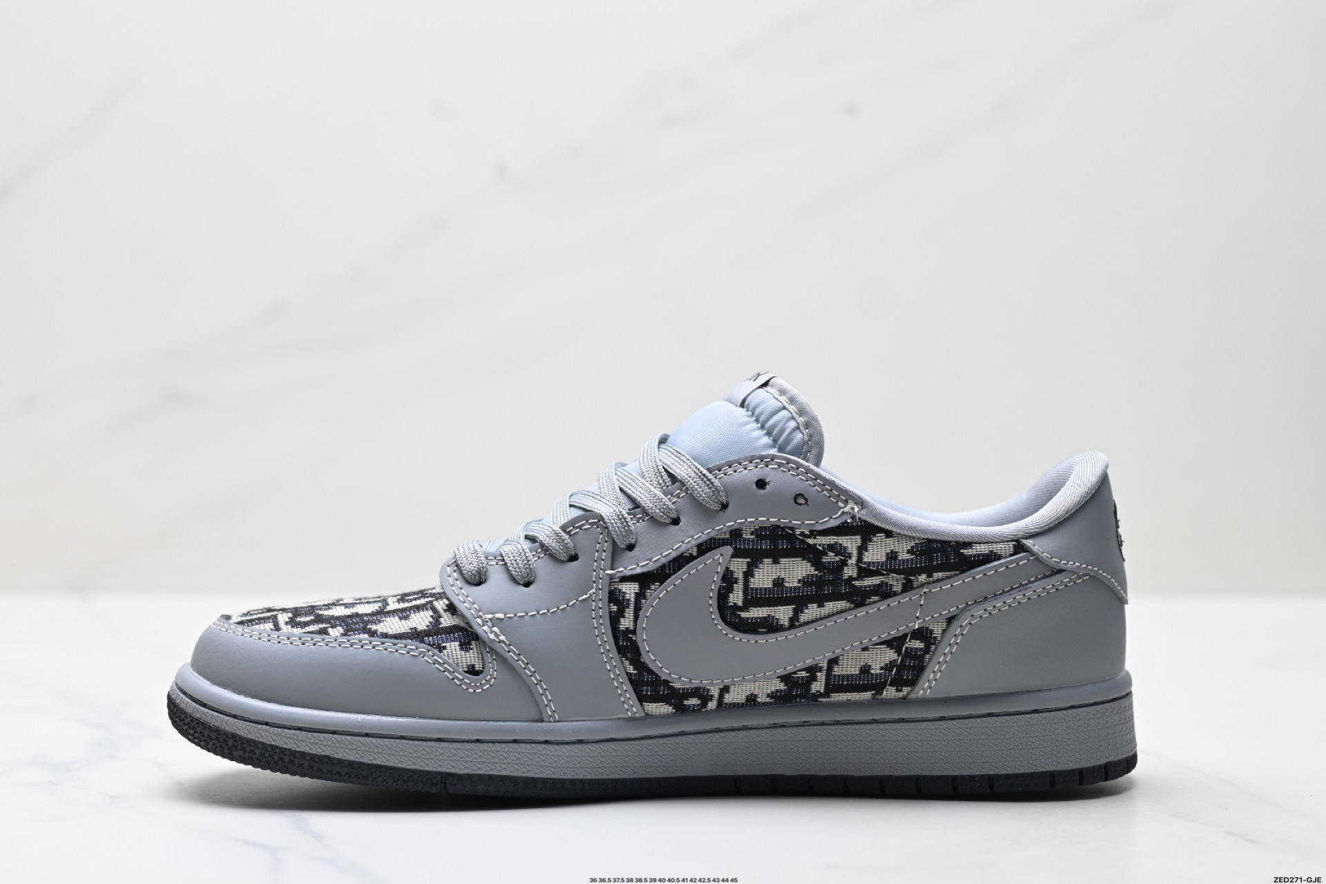 Nike Air Jordan 1 x Travis Scott AJ1倒勾 乔一倒钩 ‘DIY’定制 耐克 低帮文化篮球鞋  LD2025-031