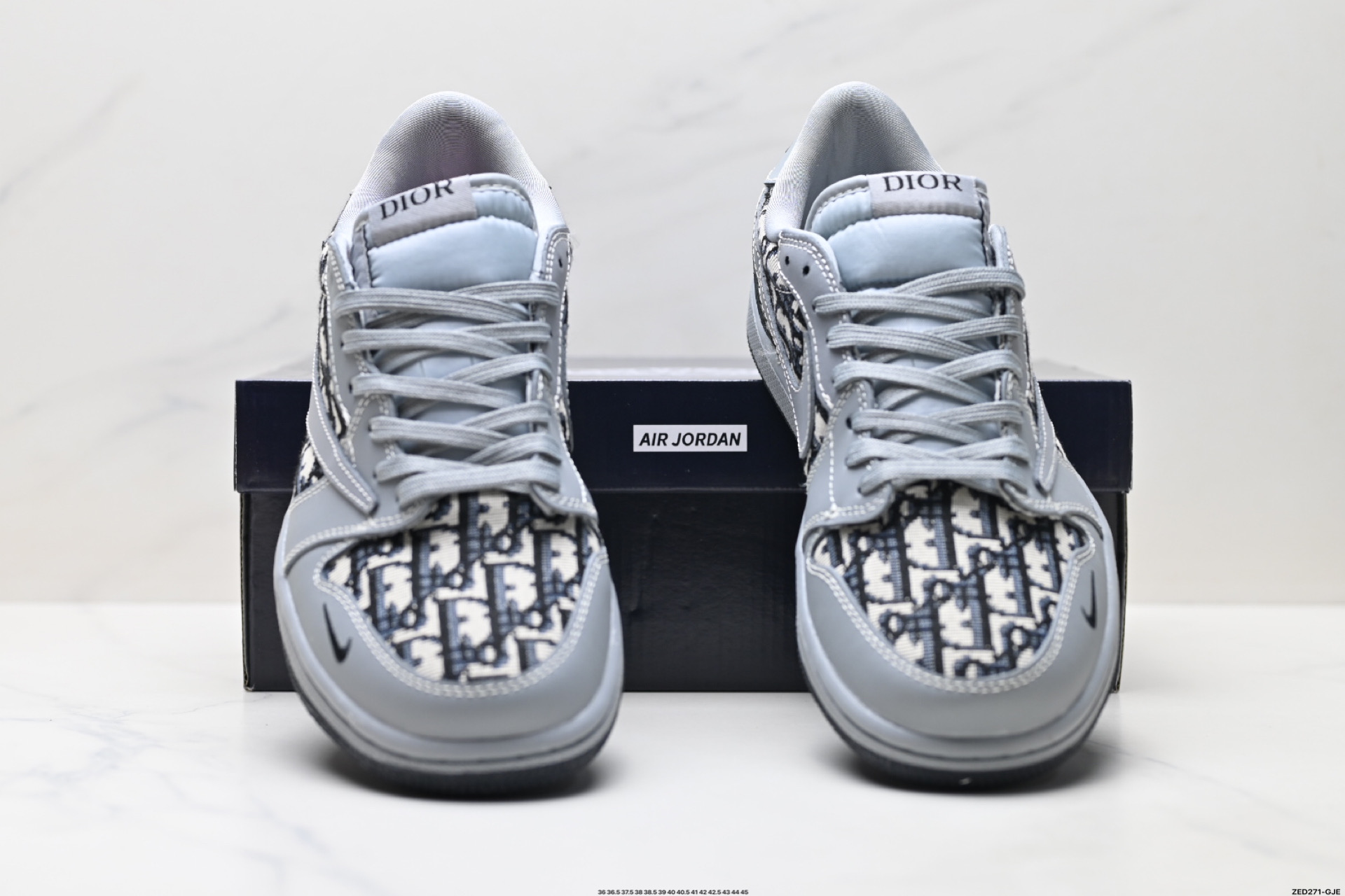 Nike Air Jordan 1 x Travis Scott AJ1倒勾 乔一倒钩 ‘DIY’定制 耐克 低帮文化篮球鞋  LD2025-031