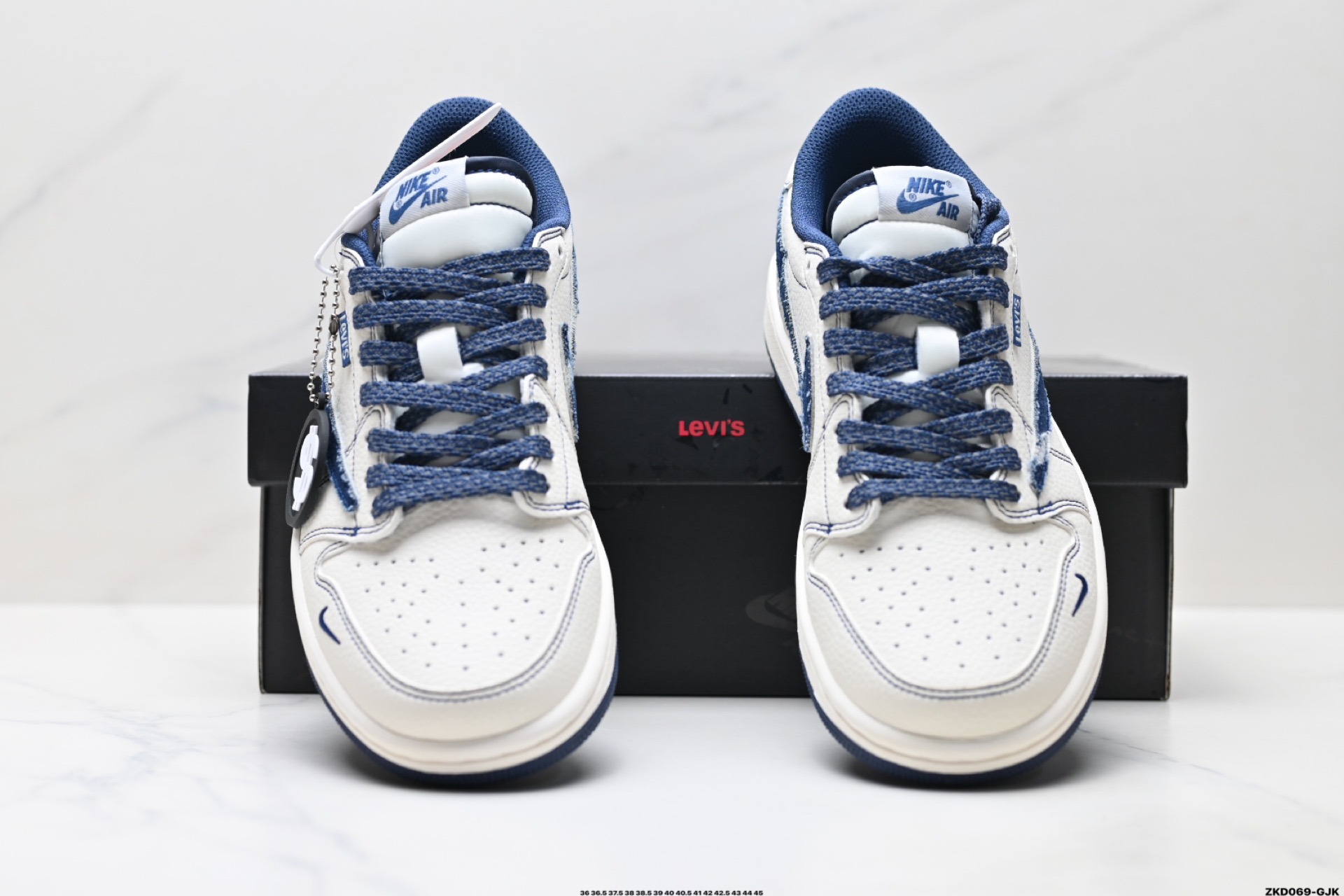 Nike Air Jordan 1 x Travis Scott AJ1倒勾 乔一倒钩 ‘DIY’定制 耐克 低帮文化篮球鞋  LE2436-136