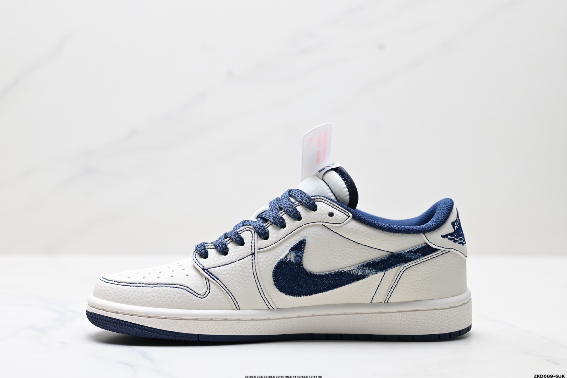 Nike Air Jordan 1 x Travis Scott AJ1倒勾 乔一倒钩 ‘DIY’定制 耐克 低帮文化篮球鞋  LE2436-136