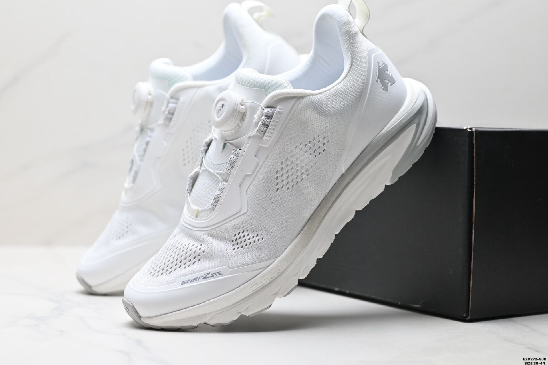 纯原迪桑特 DESCENTE EASE AIR WIREBOA 简约舒适减震回弹 D5231RRN22-BK 纯原迪桑特 DESCENTE EASE AIR WIREBOA 简约舒适减震回弹 D5231RRN22-BK